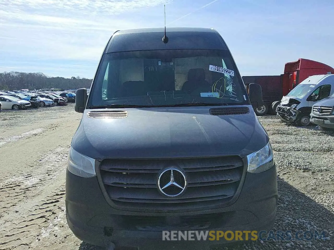 5 Photograph of a damaged car WD4PF1CD1KP147803 MERCEDES-BENZ SPRINTER 2019