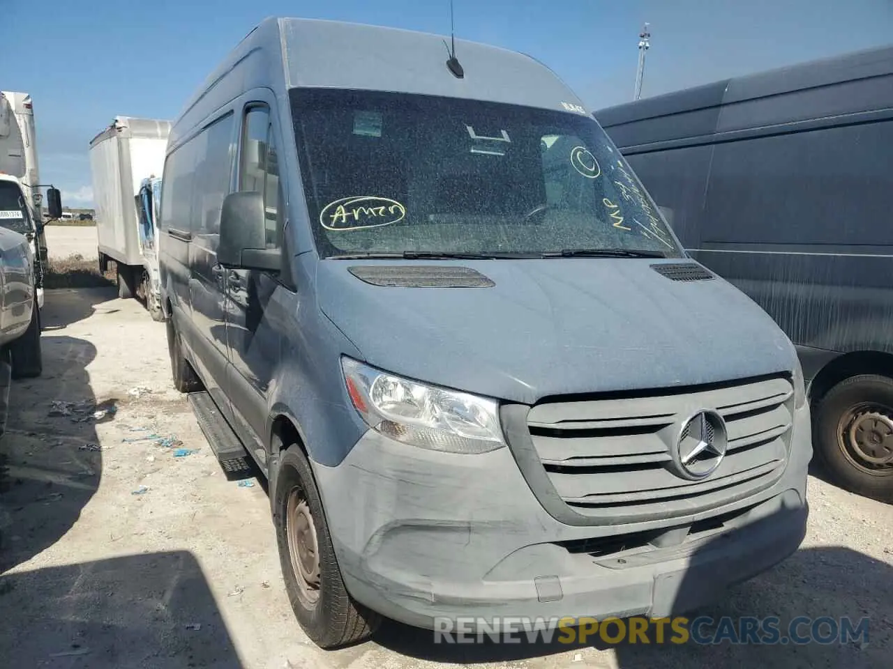 4 Photograph of a damaged car WD4PF1CD1KT011937 MERCEDES-BENZ SPRINTER 2019