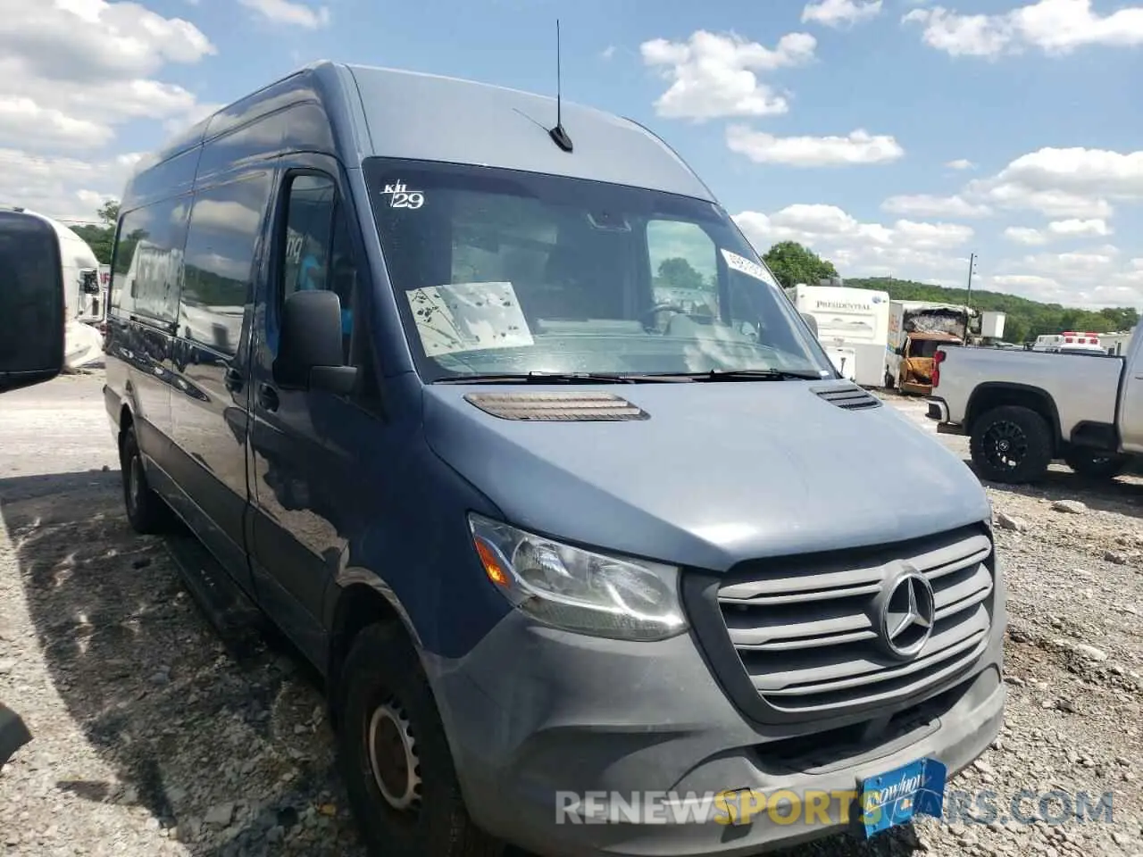 4 Photograph of a damaged car WD4PF1CD1KT012554 MERCEDES-BENZ SPRINTER 2019