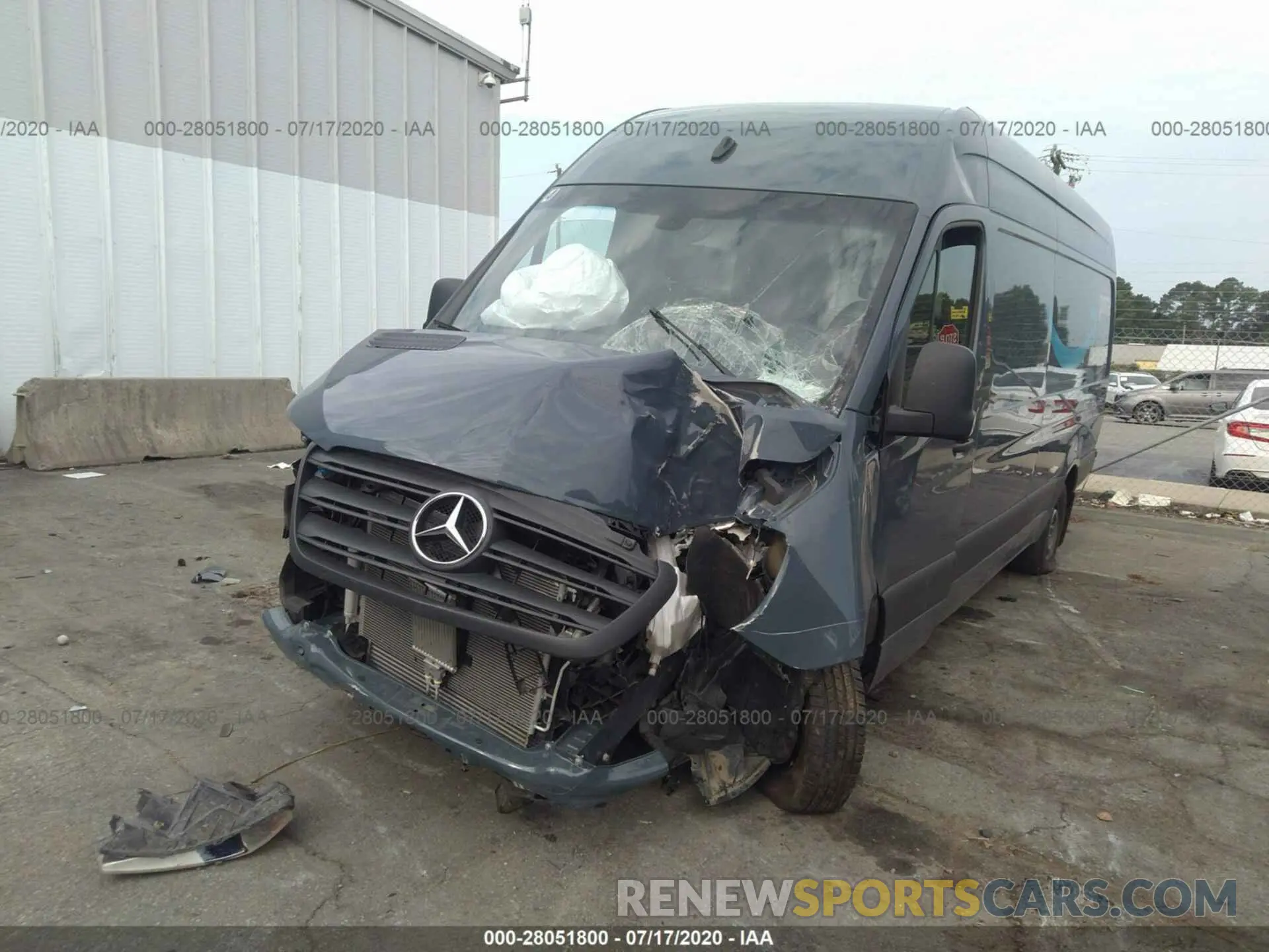 2 Photograph of a damaged car WD4PF1CD2KP137037 MERCEDES-BENZ SPRINTER 2019