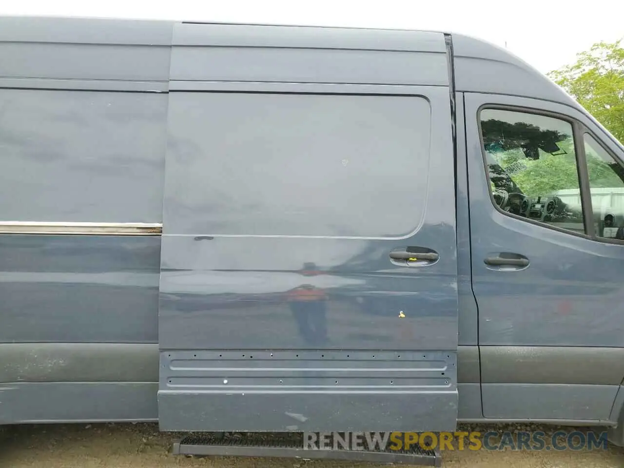 11 Photograph of a damaged car WD4PF1CD4KP152929 MERCEDES-BENZ SPRINTER 2019