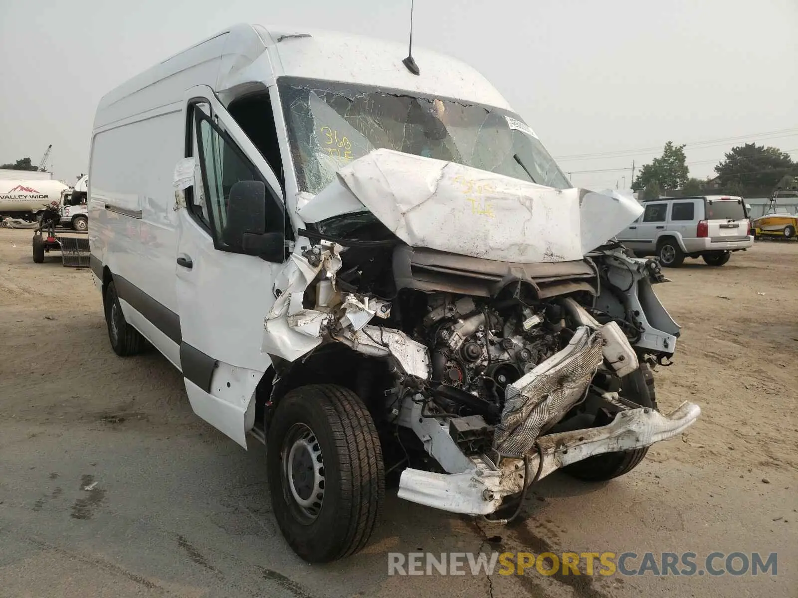 1 Photograph of a damaged car WD4PF1CD5KP072541 MERCEDES-BENZ SPRINTER 2019