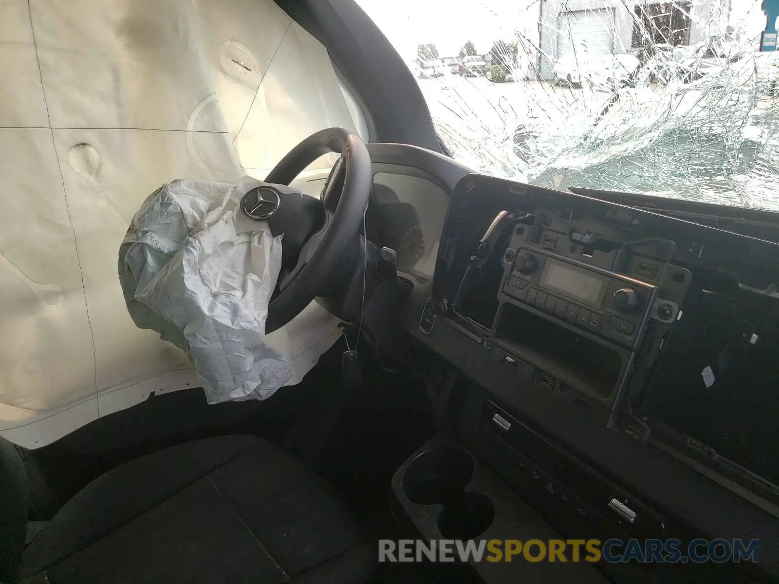 9 Photograph of a damaged car WD4PF1CD5KP072541 MERCEDES-BENZ SPRINTER 2019