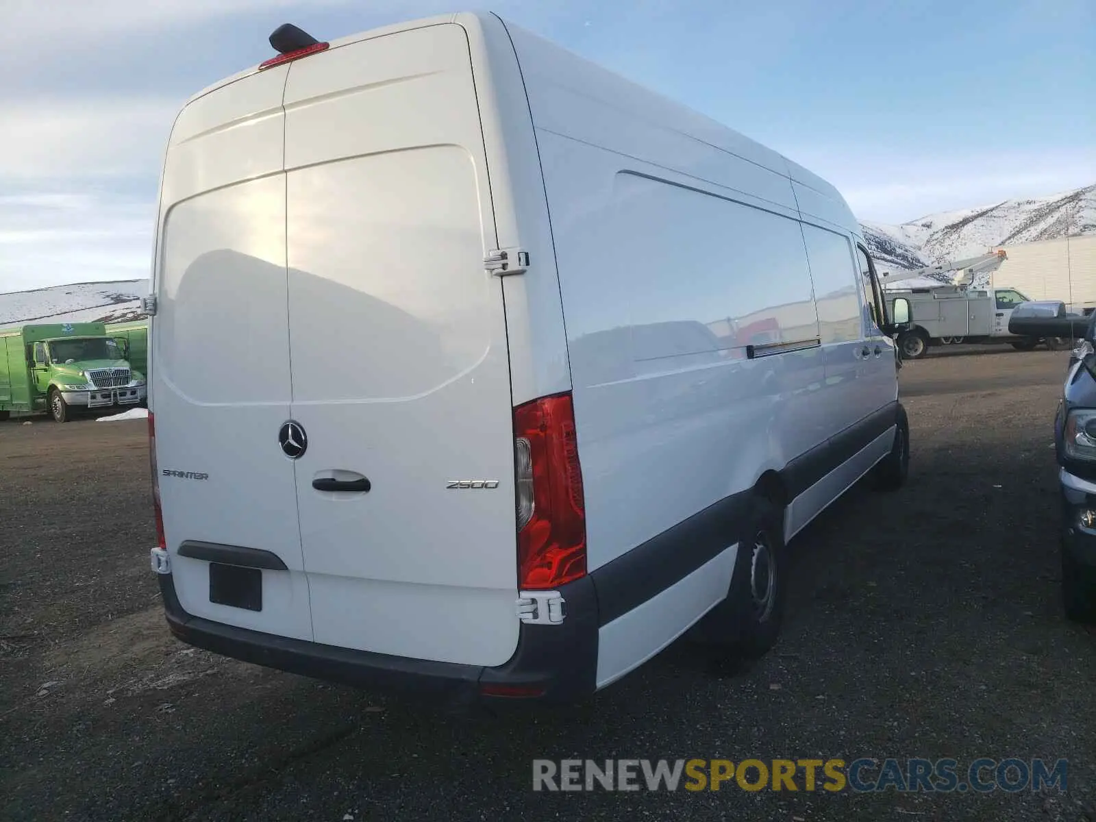 4 Photograph of a damaged car WD4PF1CD6KP163110 MERCEDES-BENZ SPRINTER 2019