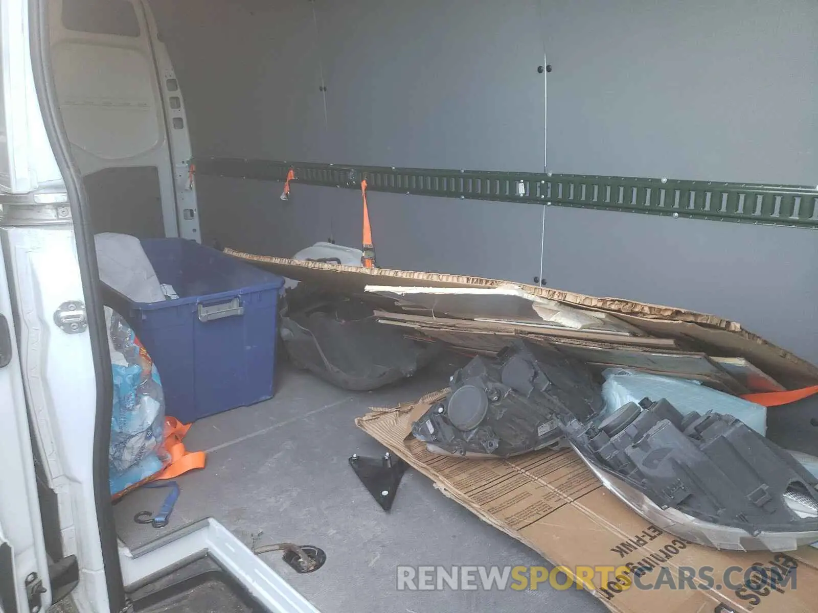 6 Photograph of a damaged car WD4PF1CD6KP163110 MERCEDES-BENZ SPRINTER 2019