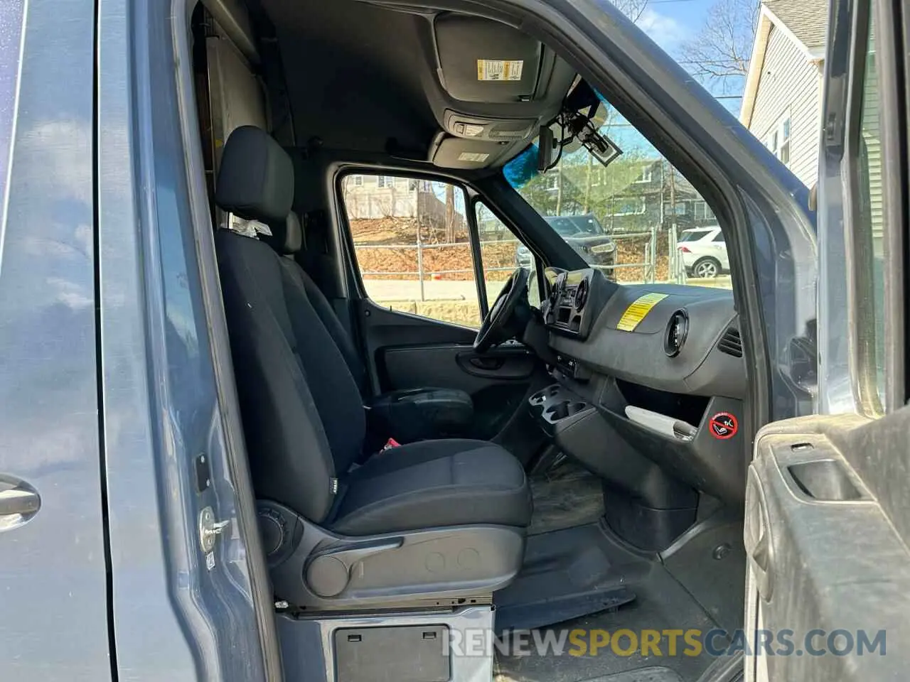7 Photograph of a damaged car WD4PF1CD6KT012761 MERCEDES-BENZ SPRINTER 2019