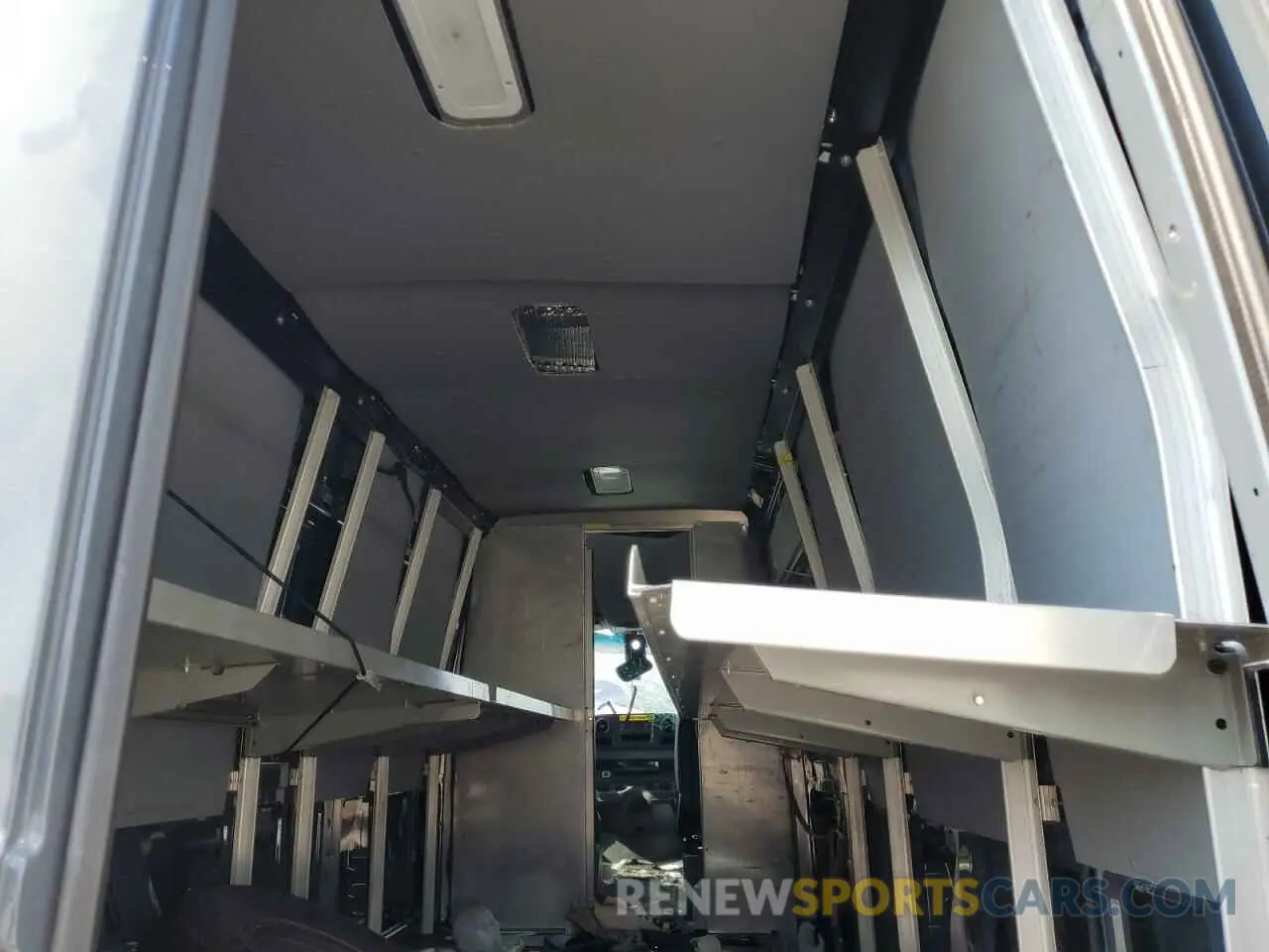 10 Photograph of a damaged car WD4PF1CD8KP140749 MERCEDES-BENZ SPRINTER 2019