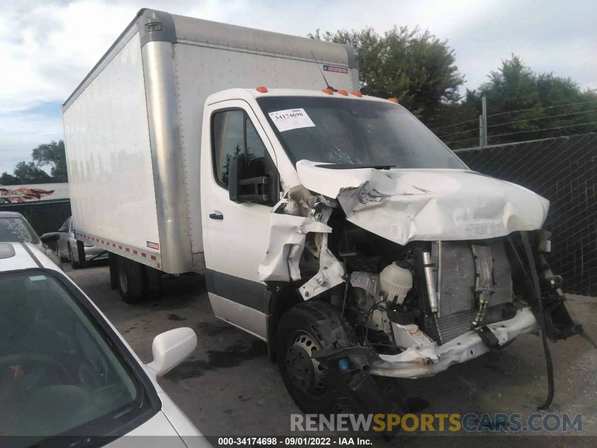 1 Photograph of a damaged car WDAPF4CD1KN016395 MERCEDES-BENZ SPRINTER 2019