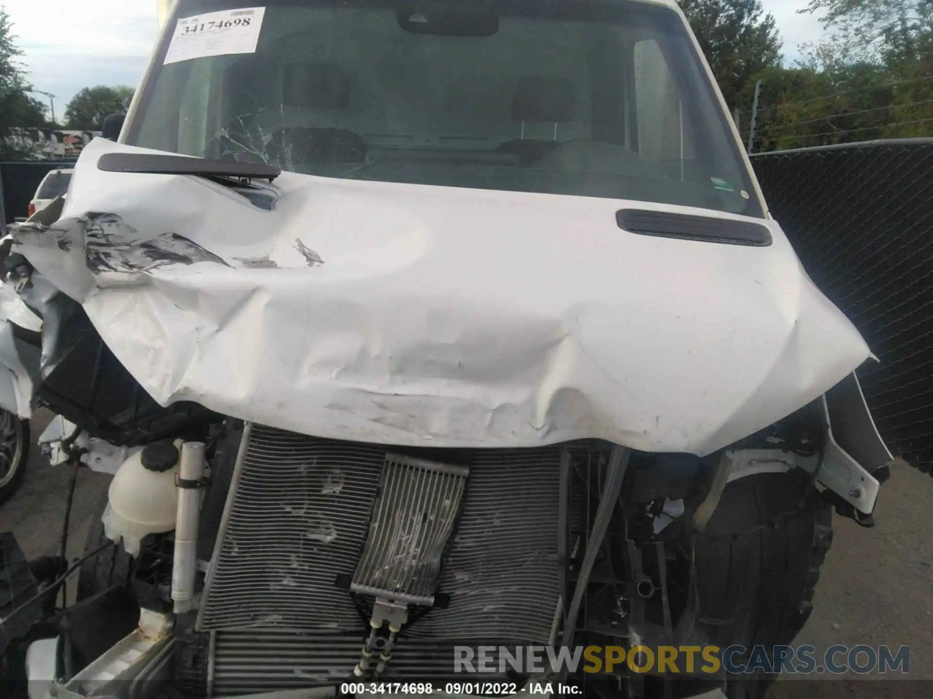 10 Photograph of a damaged car WDAPF4CD1KN016395 MERCEDES-BENZ SPRINTER 2019