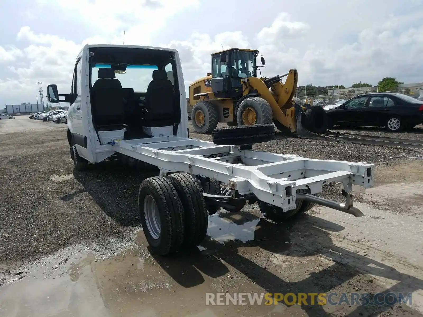 3 Photograph of a damaged car WDAPF4CD2KN040513 MERCEDES-BENZ SPRINTER 2019