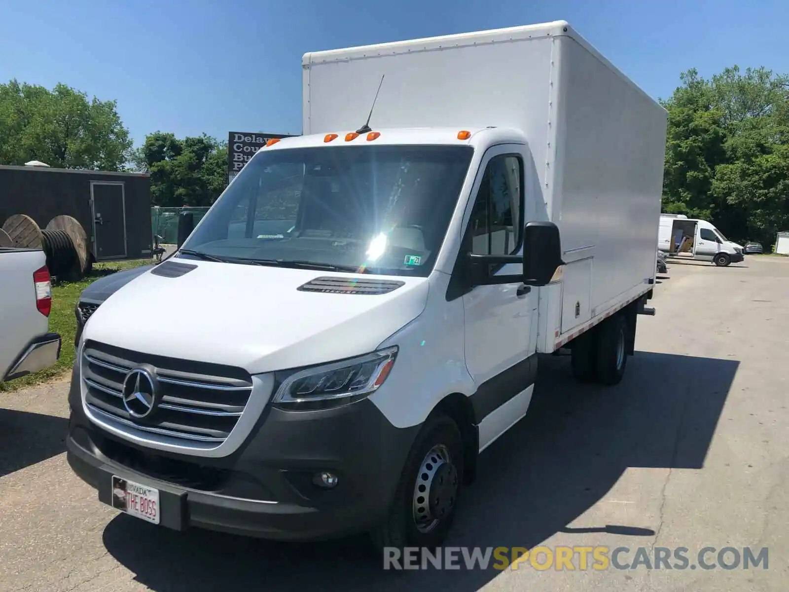 2 Photograph of a damaged car WDAPF4CD8KN015177 MERCEDES-BENZ SPRINTER 2019