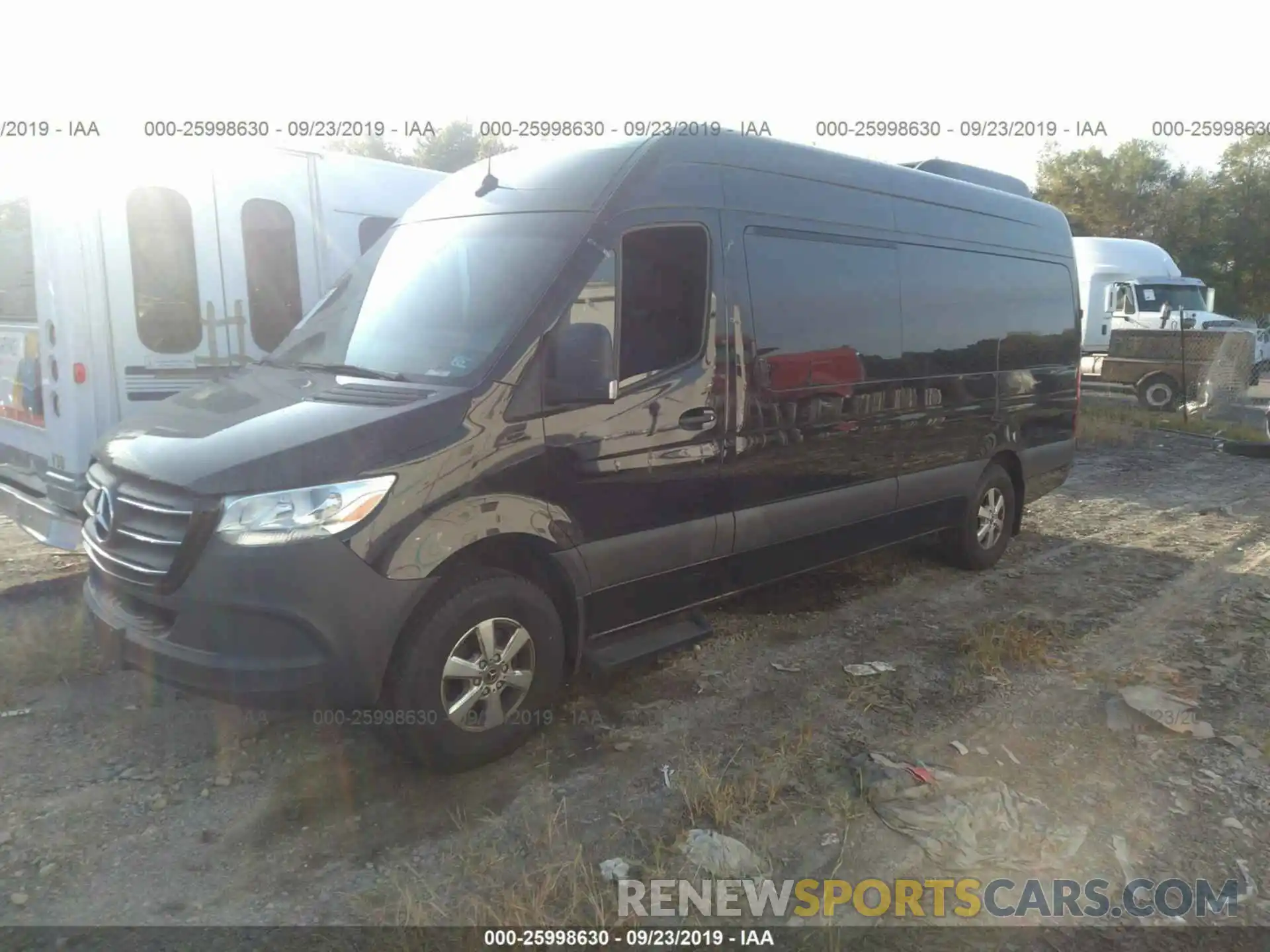 2 Photograph of a damaged car WDZPF1CD4KT001008 MERCEDES-BENZ SPRINTER 2019