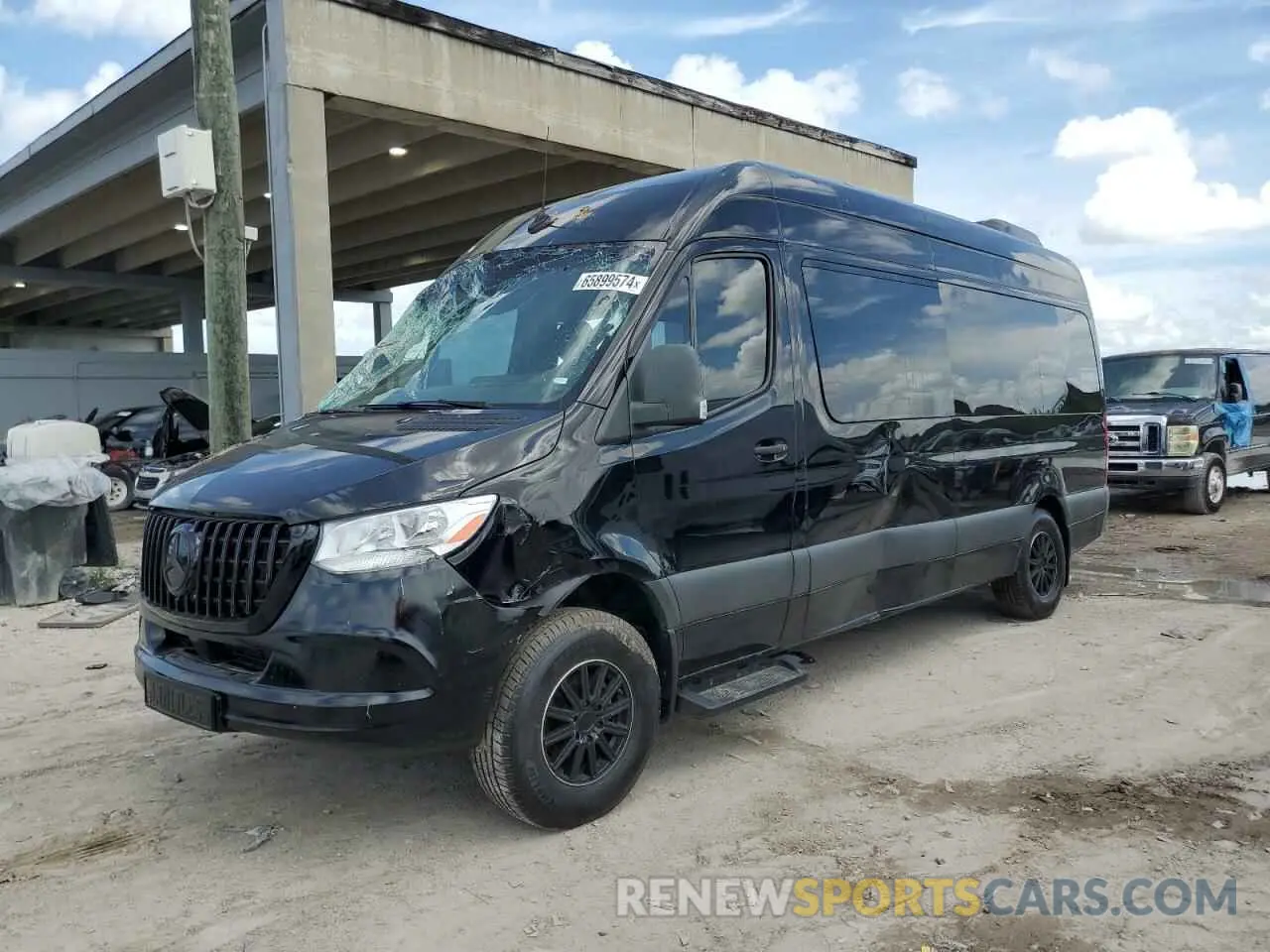 1 Photograph of a damaged car WDZPF1ED2KT014661 MERCEDES-BENZ SPRINTER 2019