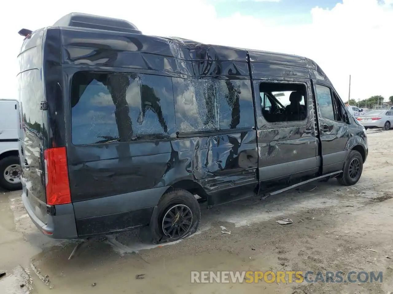 3 Photograph of a damaged car WDZPF1ED2KT014661 MERCEDES-BENZ SPRINTER 2019