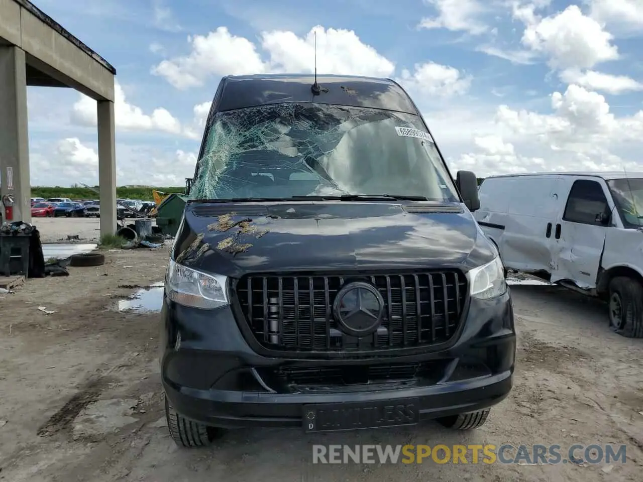 5 Photograph of a damaged car WDZPF1ED2KT014661 MERCEDES-BENZ SPRINTER 2019