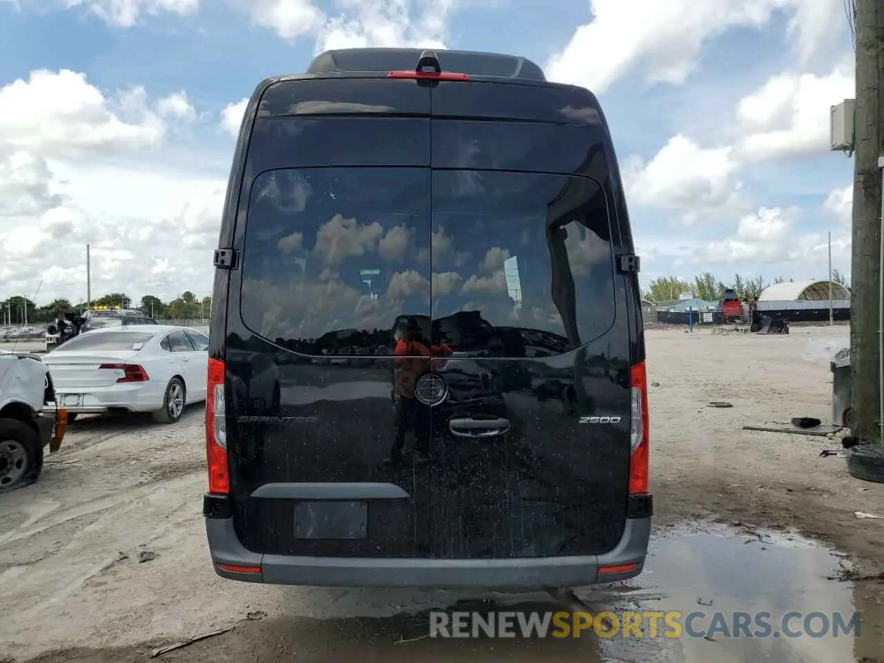 6 Photograph of a damaged car WDZPF1ED2KT014661 MERCEDES-BENZ SPRINTER 2019