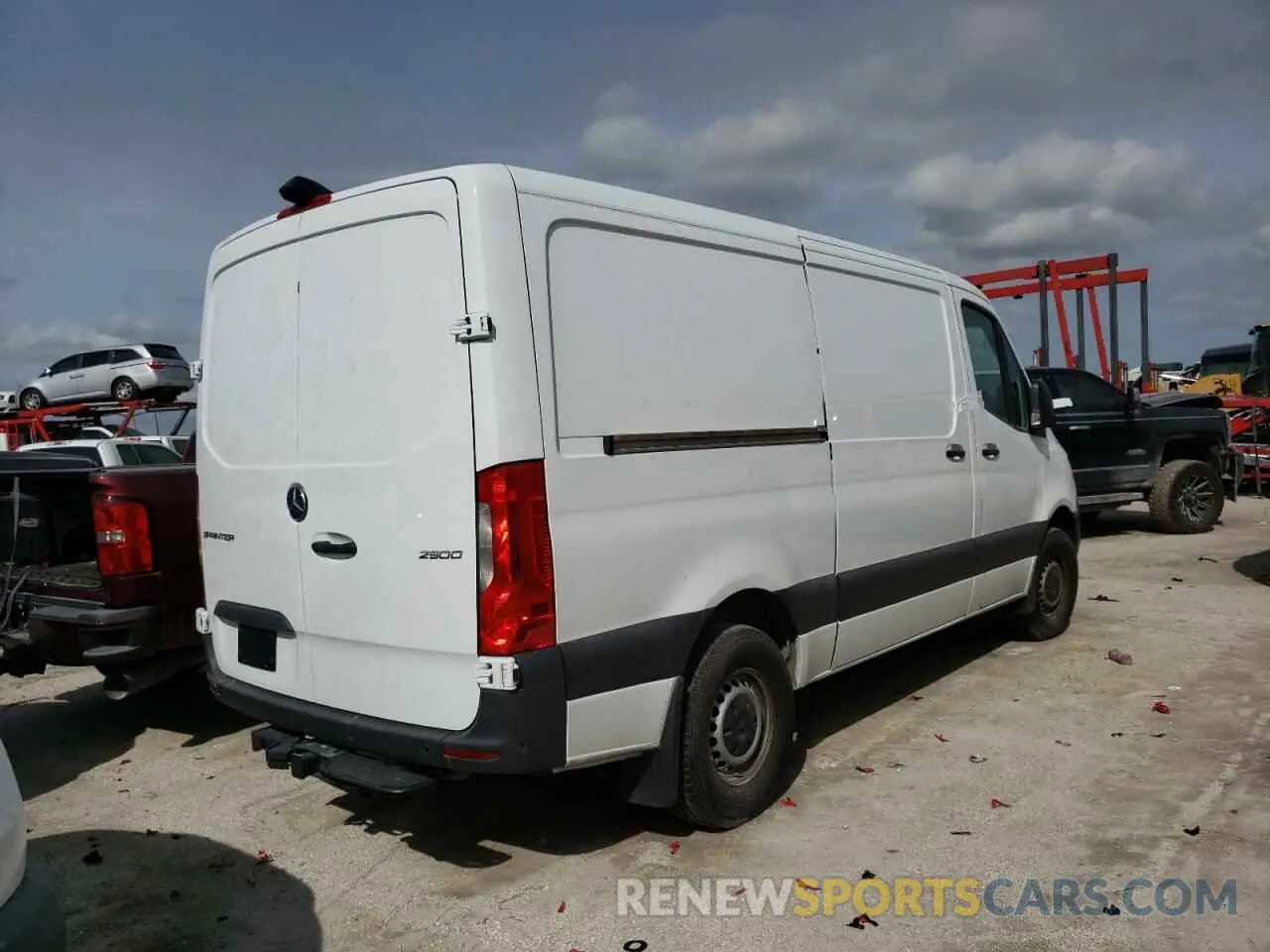 4 Photograph of a damaged car W1W4EBHY4LT019943 MERCEDES-BENZ SPRINTER 2020