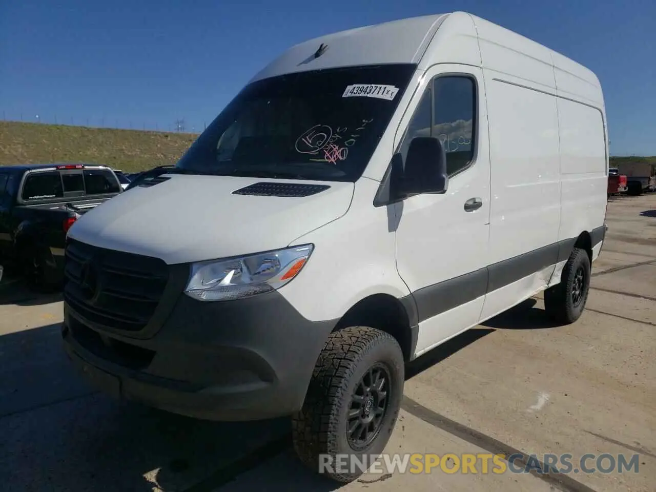 2 Photograph of a damaged car W1W4EBVY2LP205655 MERCEDES-BENZ SPRINTER 2020