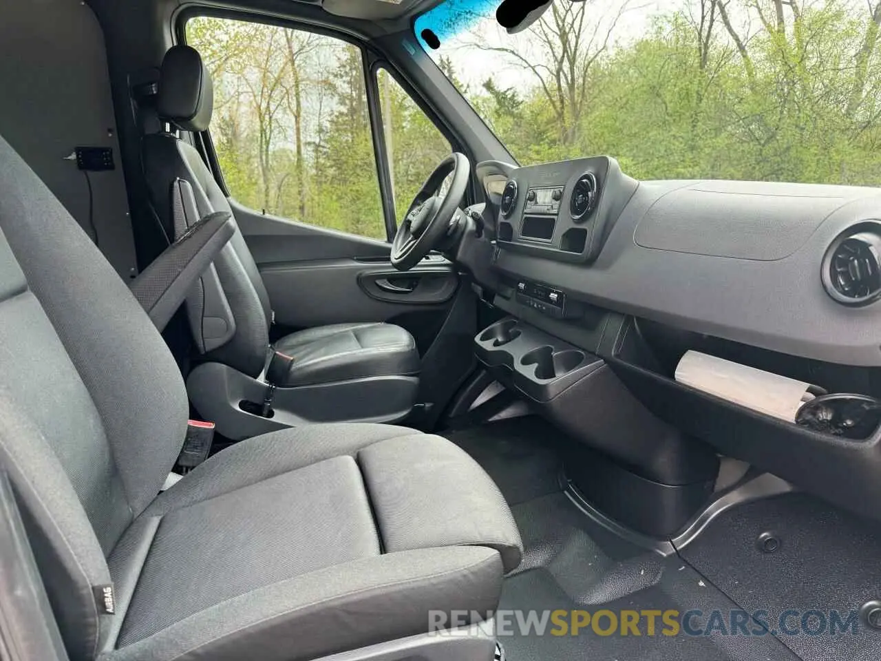 5 Photograph of a damaged car W1W4EDHY3LT023378 MERCEDES-BENZ SPRINTER 2020