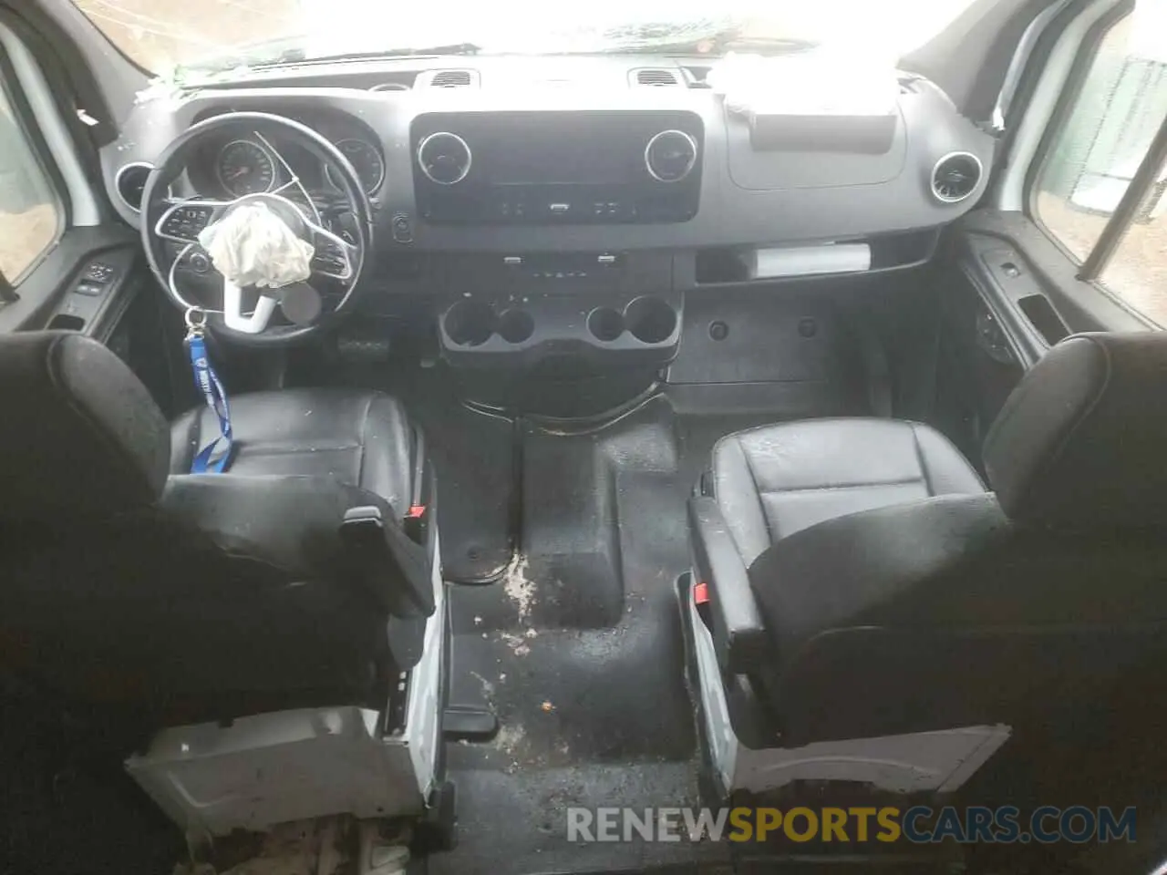 8 Photograph of a damaged car W1W70BGY2LT033191 MERCEDES-BENZ SPRINTER 2020