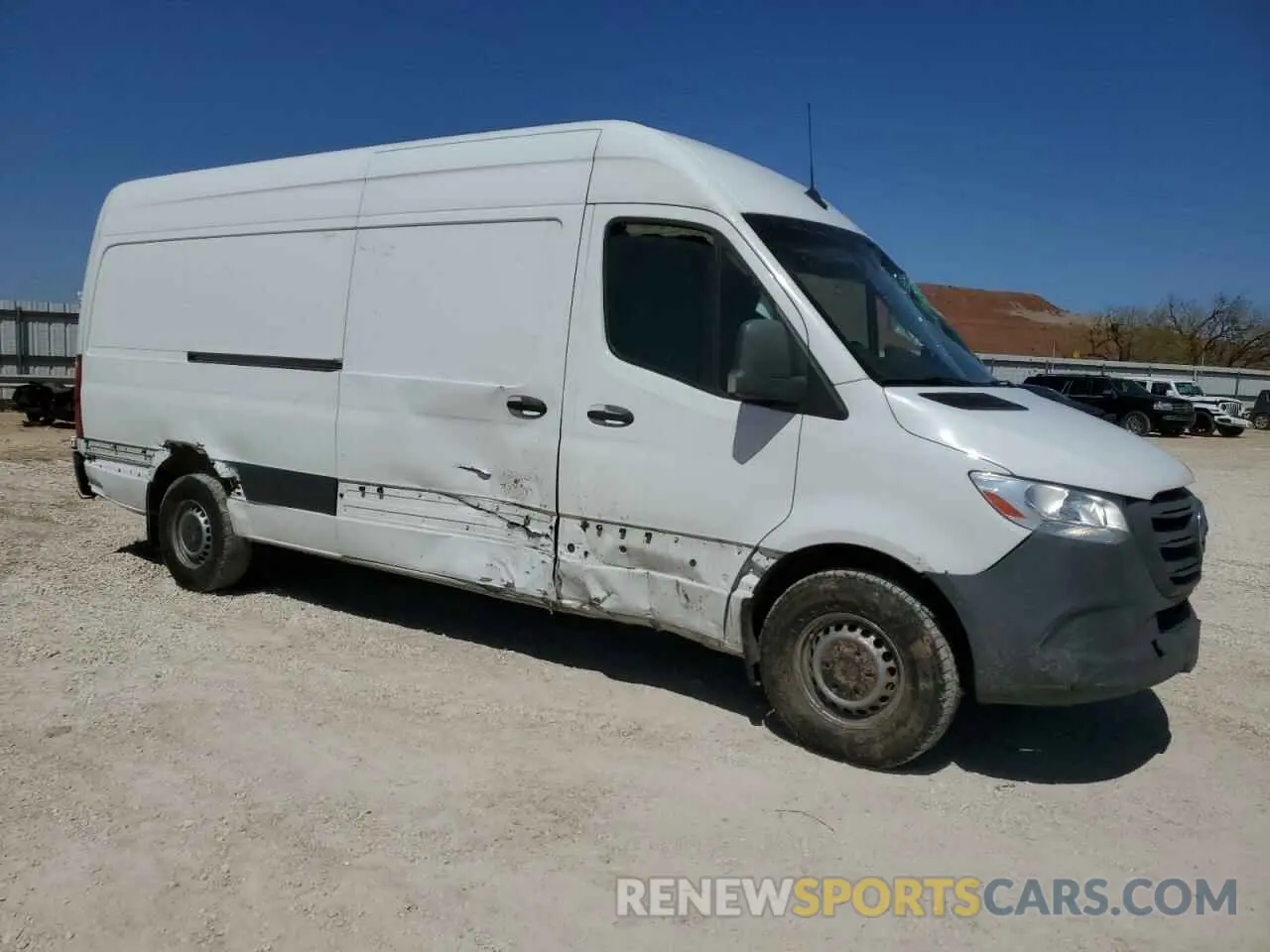 4 Photograph of a damaged car W1W40CHY2MT054809 MERCEDES-BENZ SPRINTER 2021