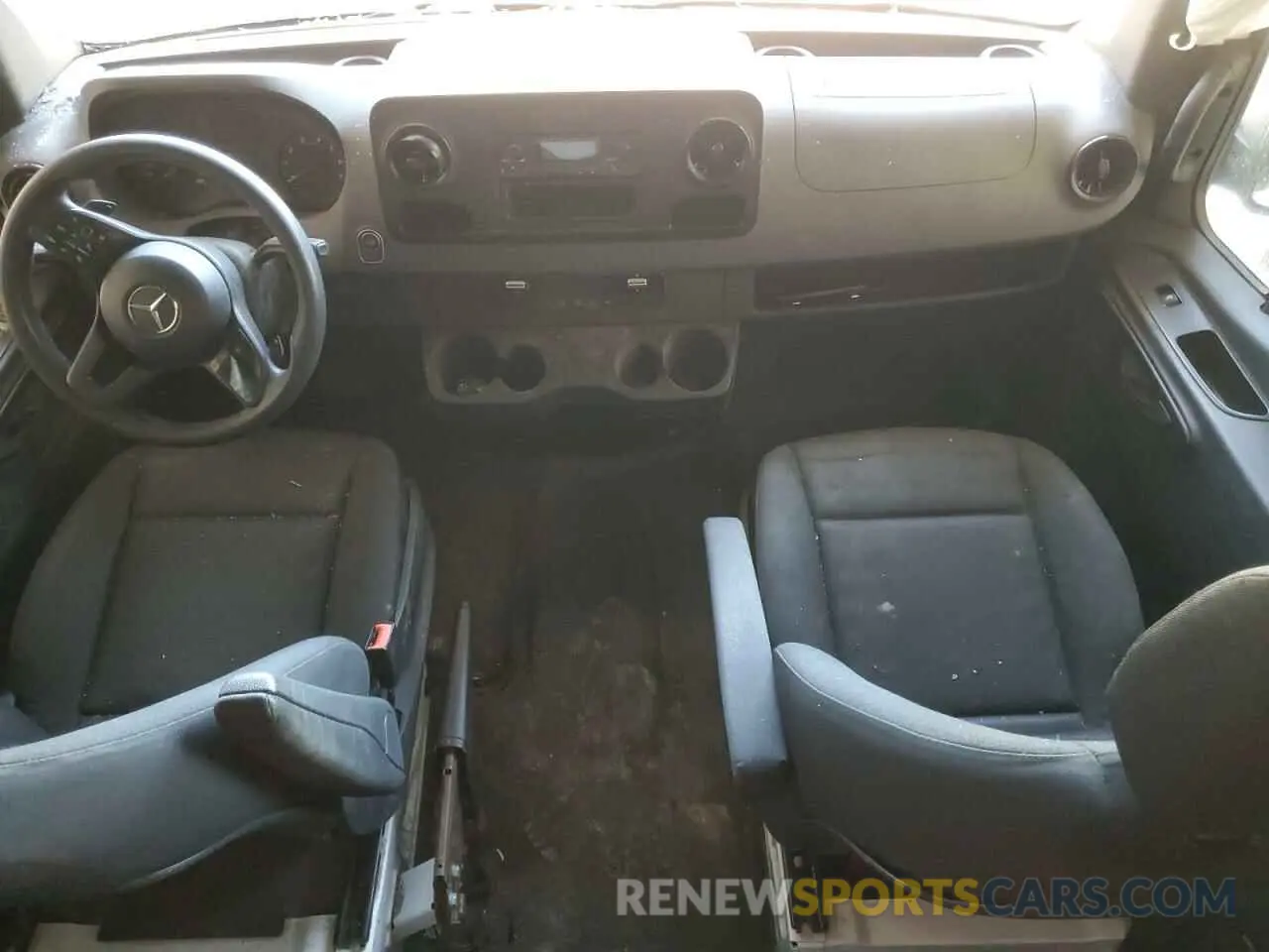 8 Photograph of a damaged car W1W40CHY2MT054809 MERCEDES-BENZ SPRINTER 2021