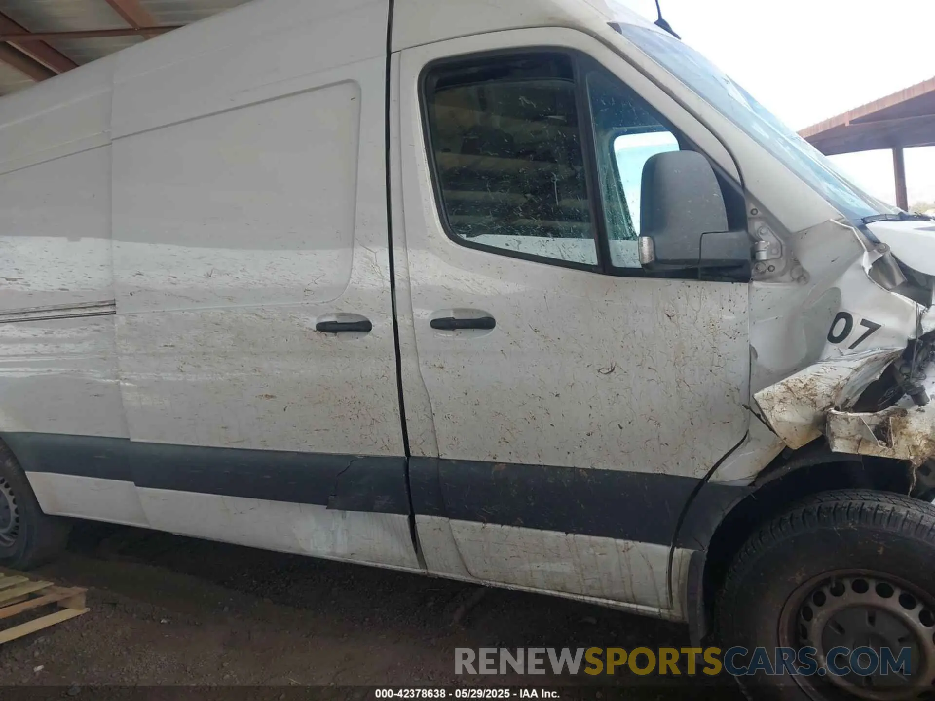 14 Photograph of a damaged car W1W40CHY5MT051175 MERCEDES-BENZ SPRINTER 2021