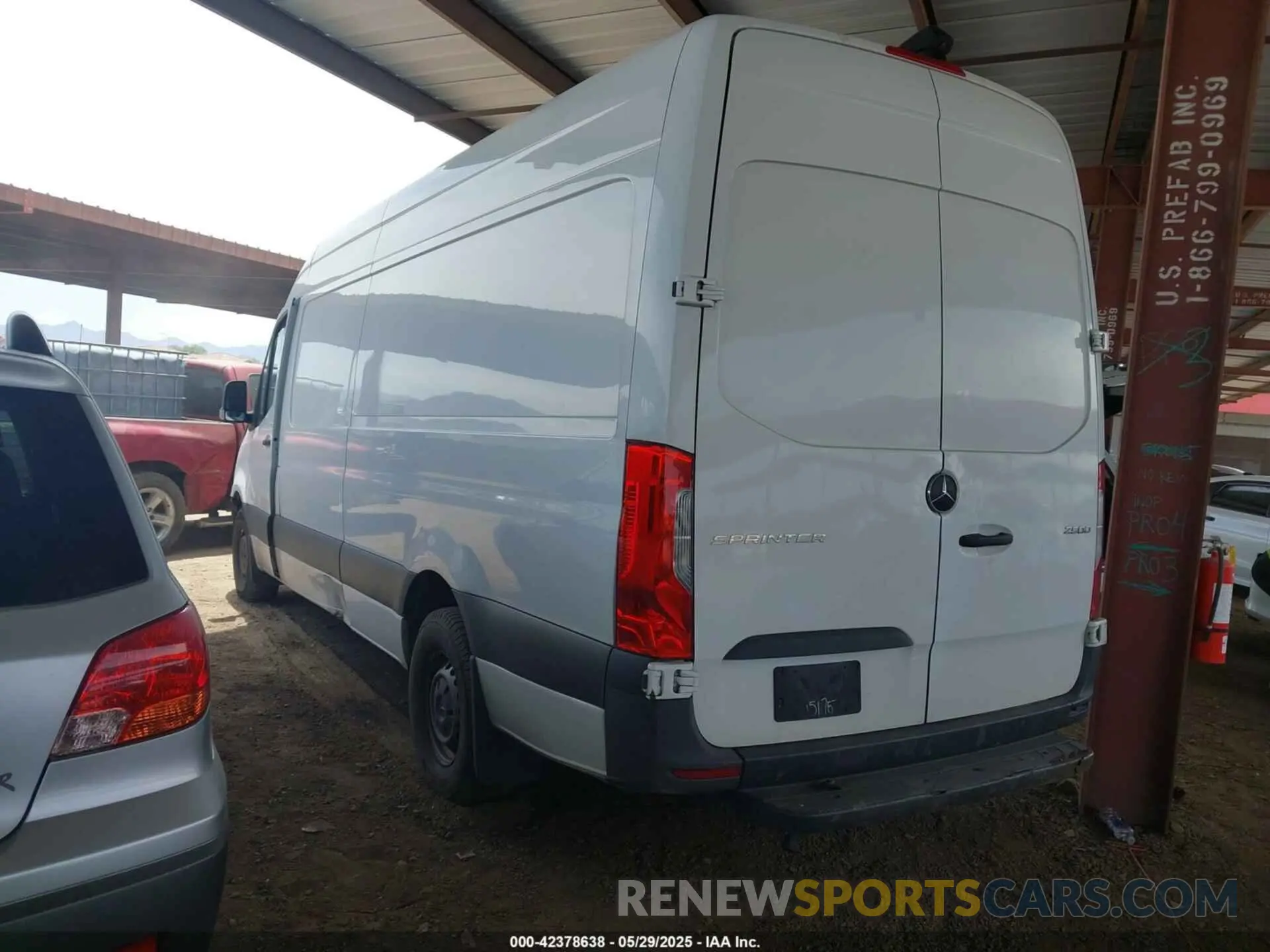 3 Photograph of a damaged car W1W40CHY5MT051175 MERCEDES-BENZ SPRINTER 2021