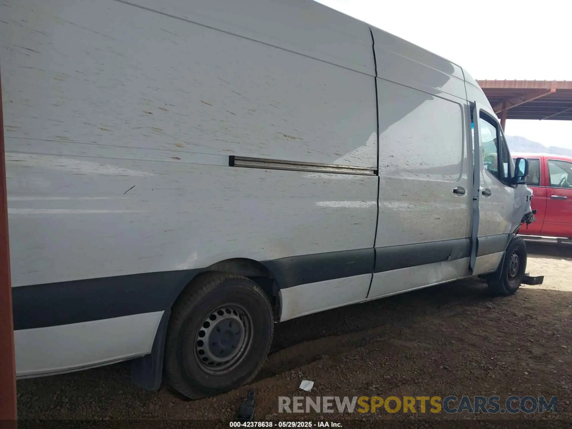 4 Photograph of a damaged car W1W40CHY5MT051175 MERCEDES-BENZ SPRINTER 2021