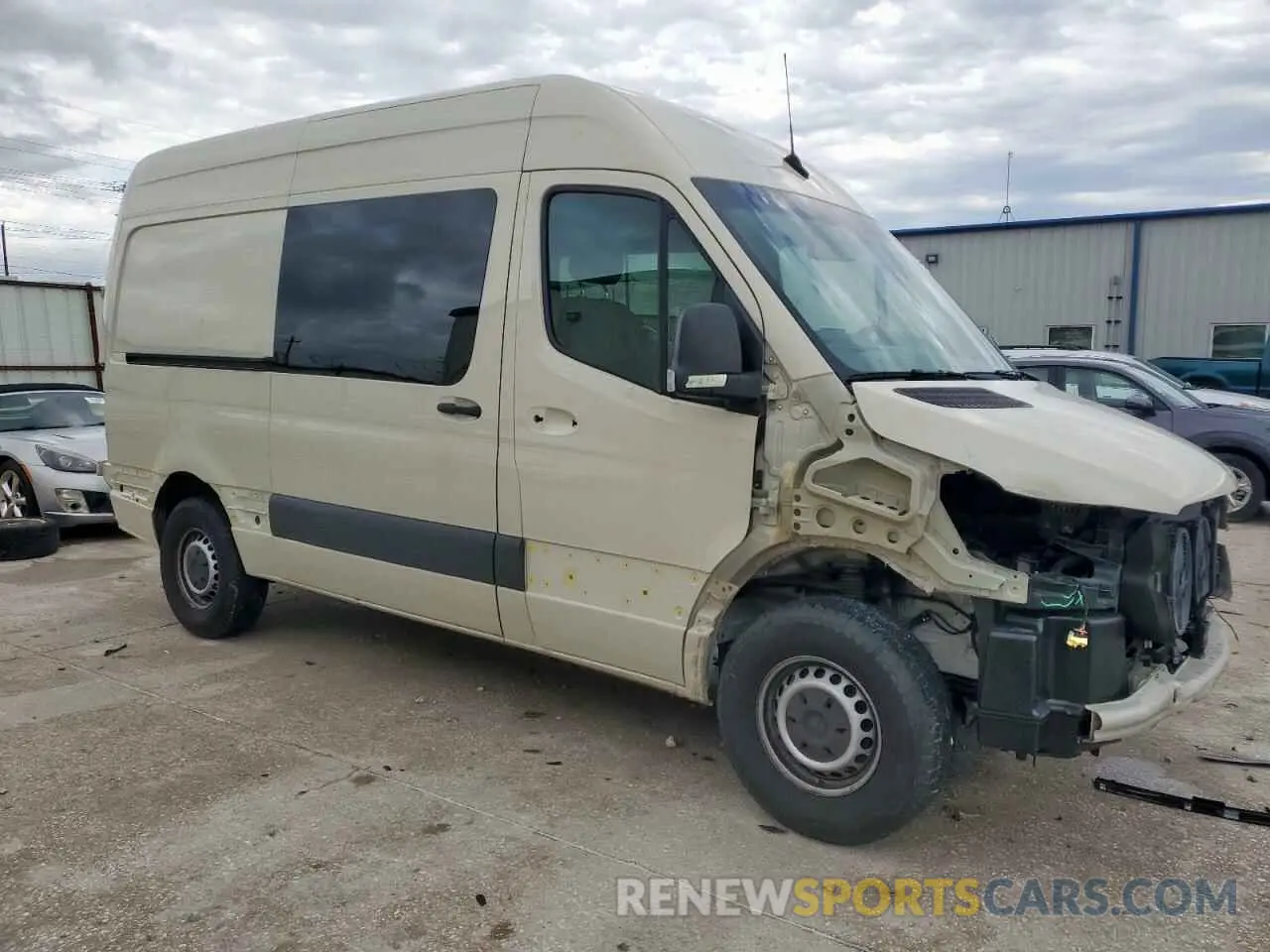 4 Photograph of a damaged car W1W4DBHY9MT076658 MERCEDES-BENZ SPRINTER 2021