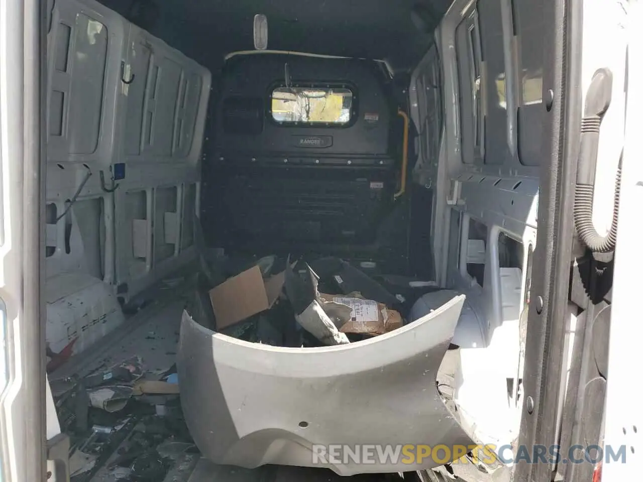 10 Photograph of a damaged car W1Y4EBHY9MT073313 MERCEDES-BENZ SPRINTER 2021