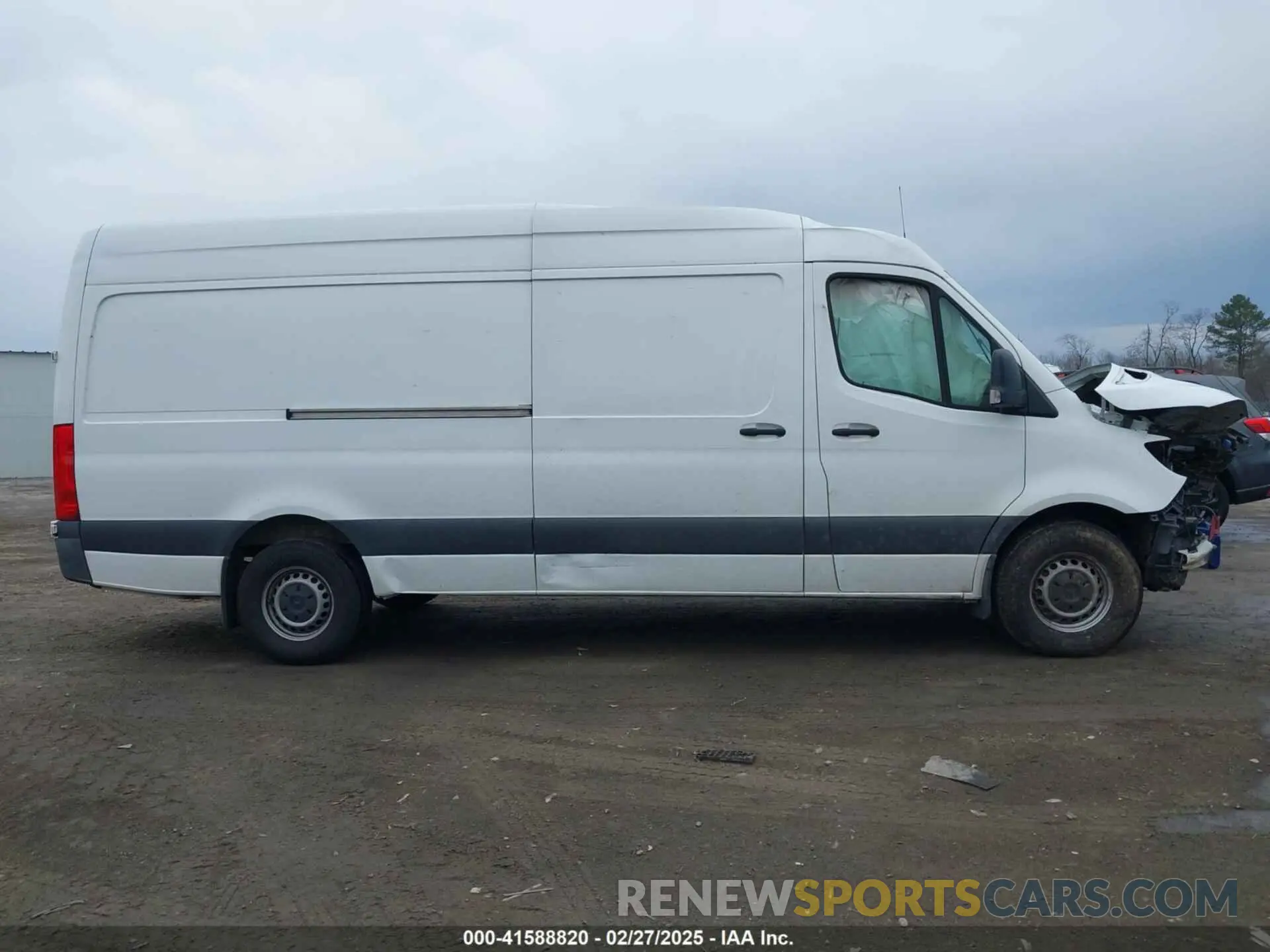 13 Photograph of a damaged car W1Y4ECHY5MT079017 MERCEDES-BENZ SPRINTER 2021