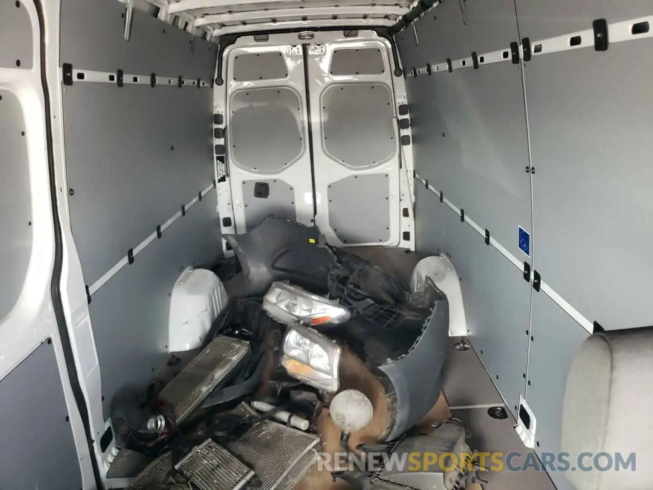 10 Photograph of a damaged car W1Y4ECHY9MT067999 MERCEDES-BENZ SPRINTER 2021