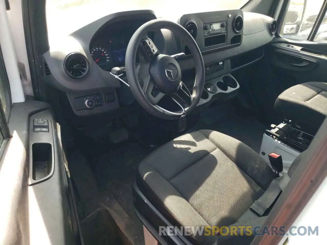 8 Photograph of a damaged car W1Y4ECHY9MT067999 MERCEDES-BENZ SPRINTER 2021