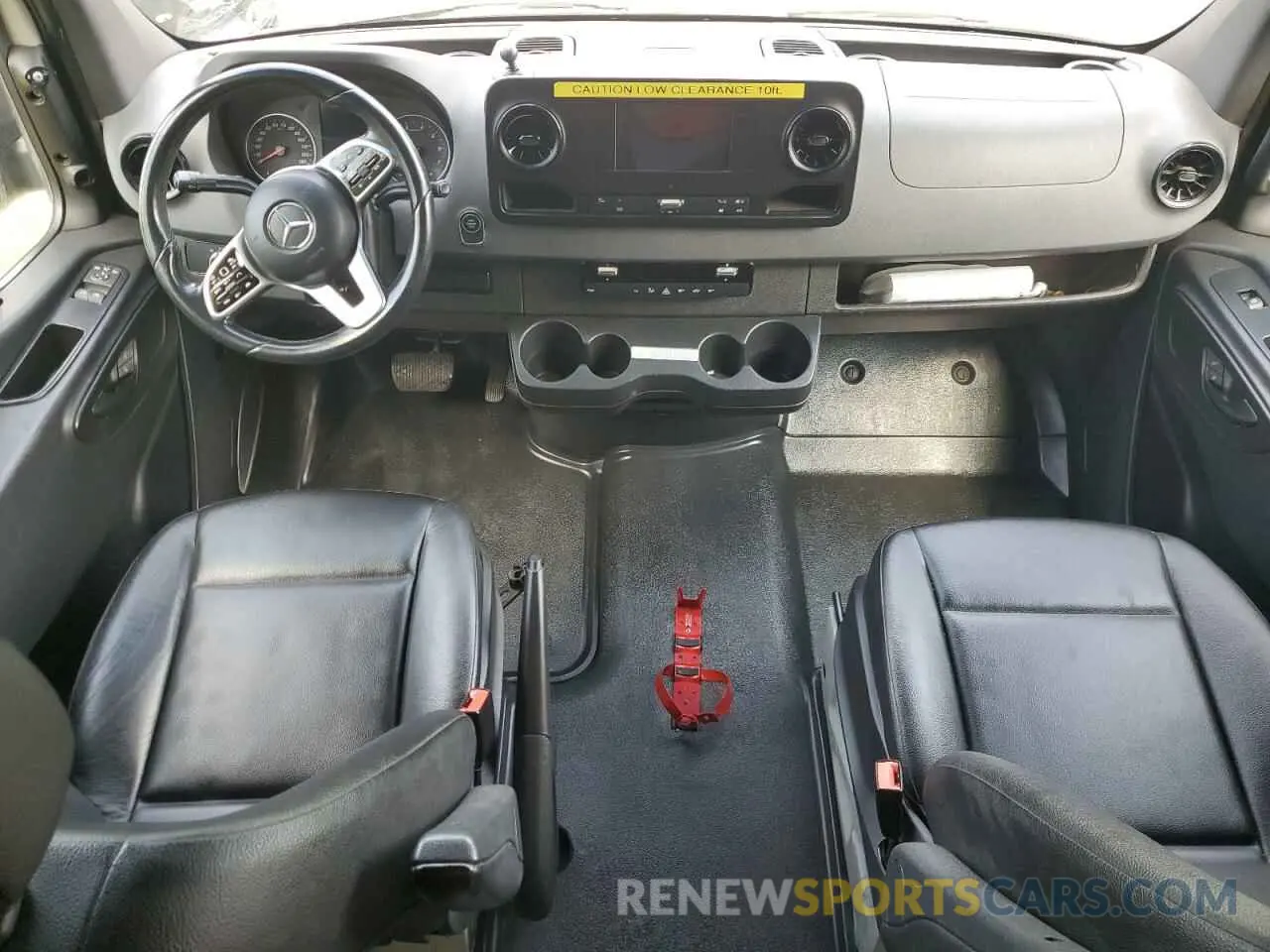 8 Photograph of a damaged car W1Z40FHY4MT063905 MERCEDES-BENZ SPRINTER 2021
