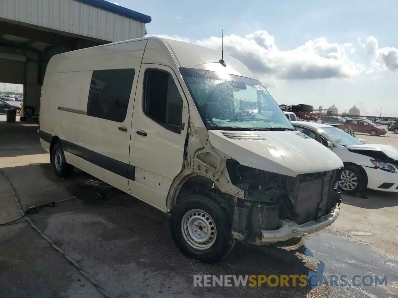 4 Photograph of a damaged car W1W4NCHY3PT133802 MERCEDES-BENZ SPRINTER 2023
