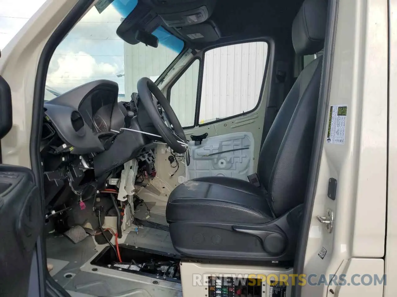 7 Photograph of a damaged car W1W4NCHY3PT133802 MERCEDES-BENZ SPRINTER 2023