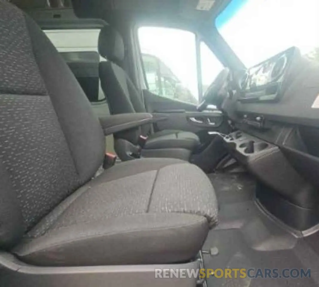 6 Photograph of a damaged car W1X4NBVY1PT123893 MERCEDES-BENZ SPRINTER 2023