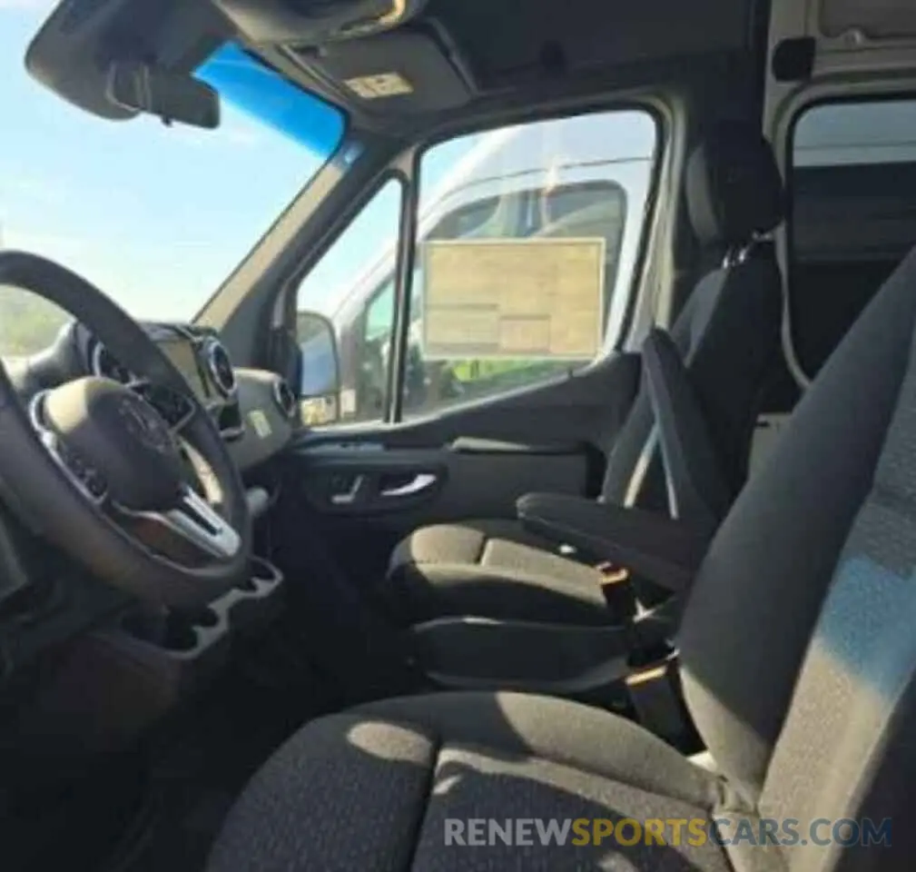 5 Photograph of a damaged car W1X4NBVY2PT121909 MERCEDES-BENZ SPRINTER 2023