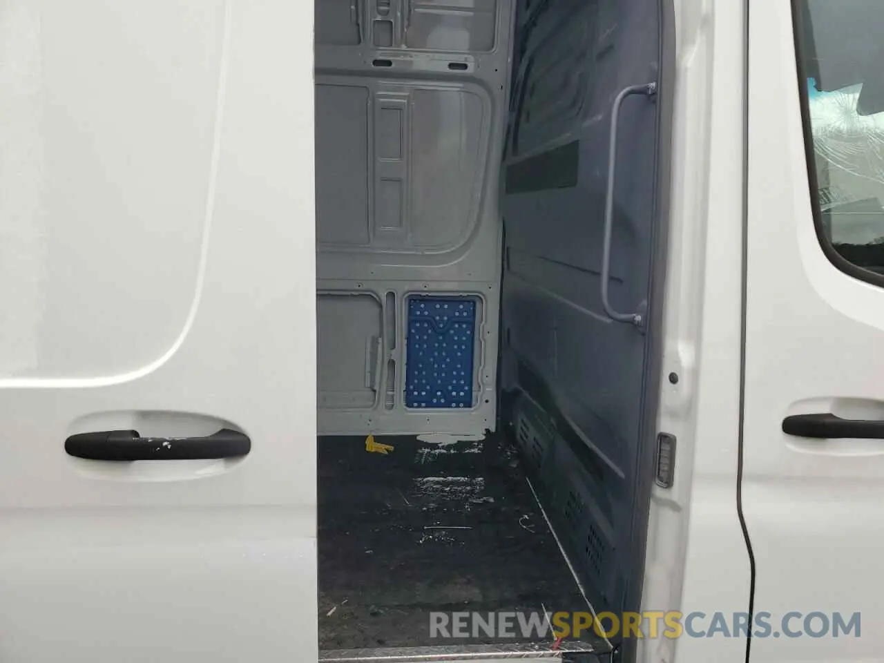 10 Photograph of a damaged car W1Y40BHY4PT143979 MERCEDES-BENZ SPRINTER 2023