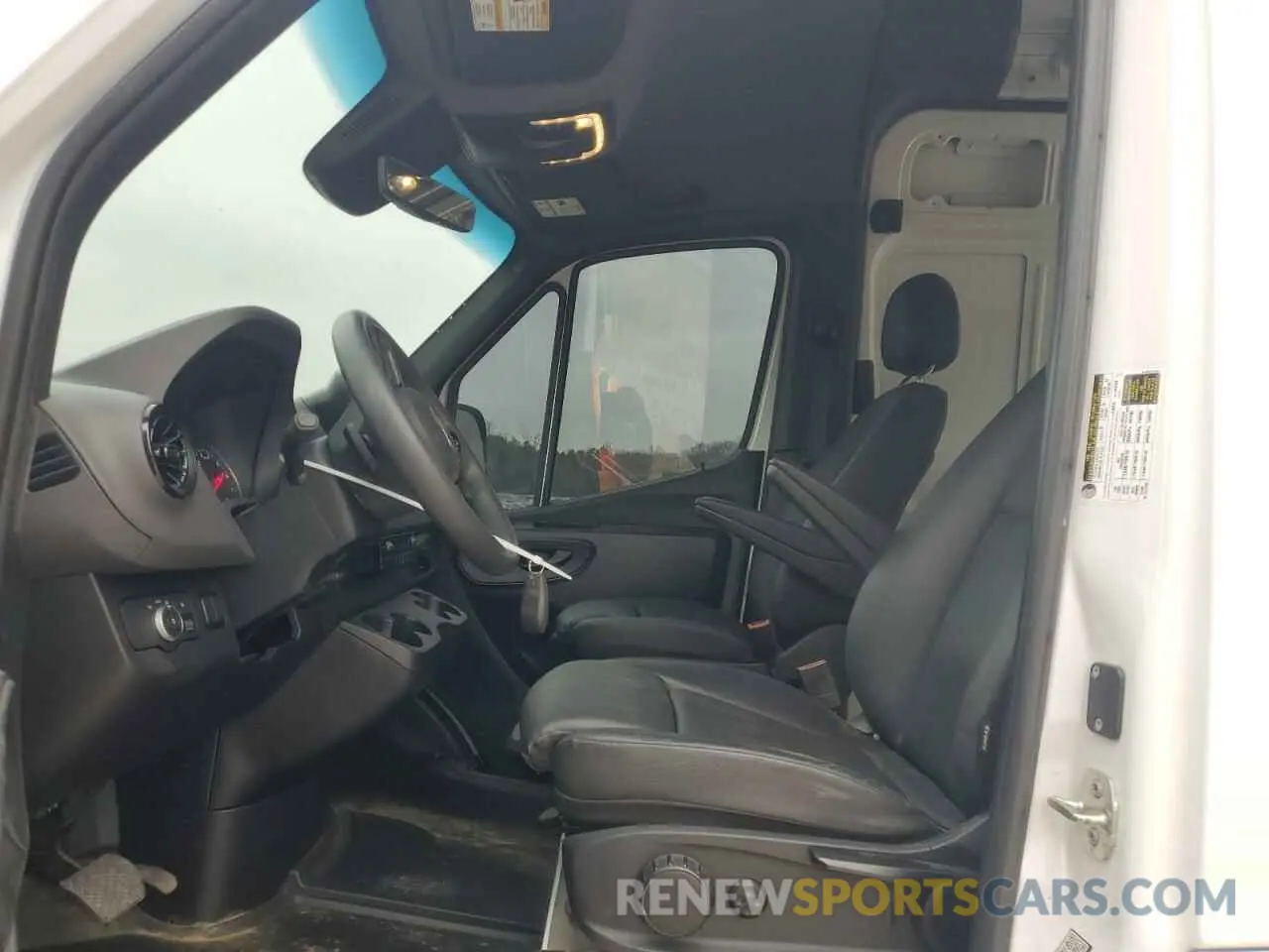 7 Photograph of a damaged car W1Y40BHY9PT156162 MERCEDES-BENZ SPRINTER 2023