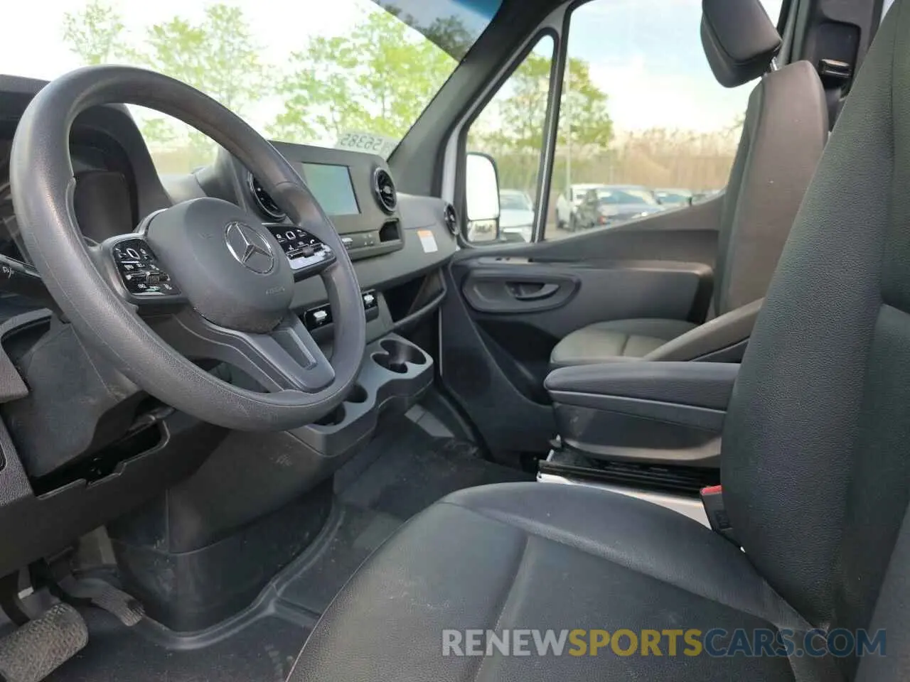 7 Photograph of a damaged car W1Y40CHY2PT157028 MERCEDES-BENZ SPRINTER 2023