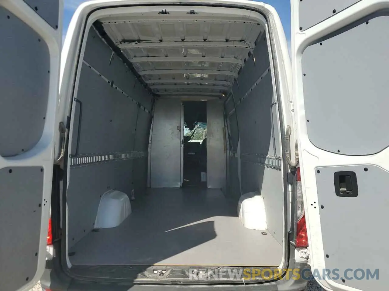 10 Photograph of a damaged car W1Y4KCHY9PT132752 MERCEDES-BENZ SPRINTER 2023