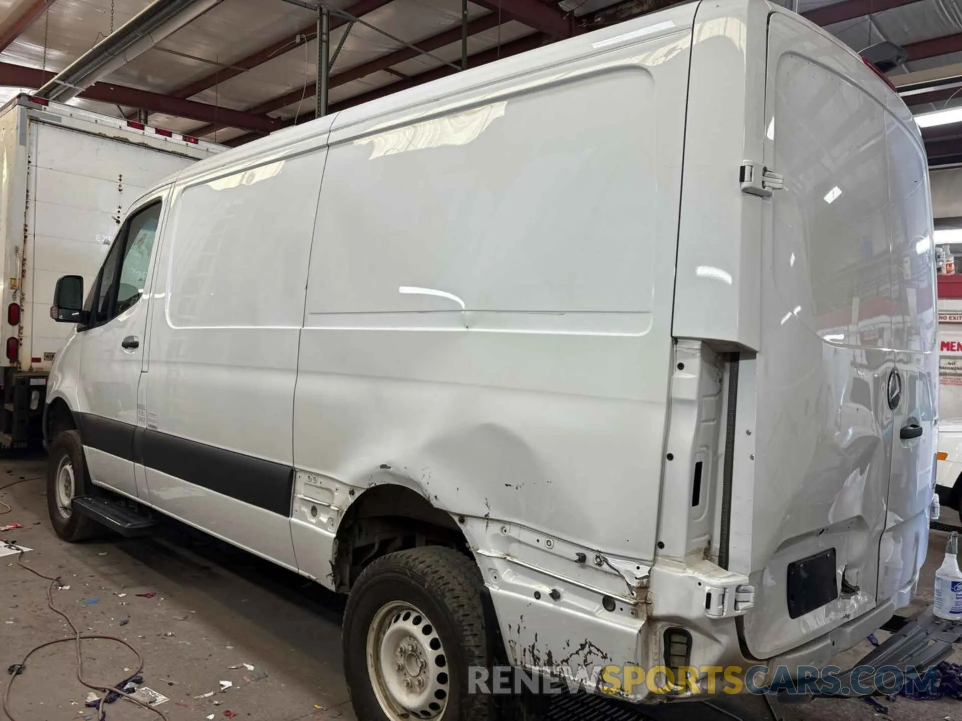 10 Photograph of a damaged car W1Y4NBVYXPT143166 MERCEDES-BENZ SPRINTER 2023