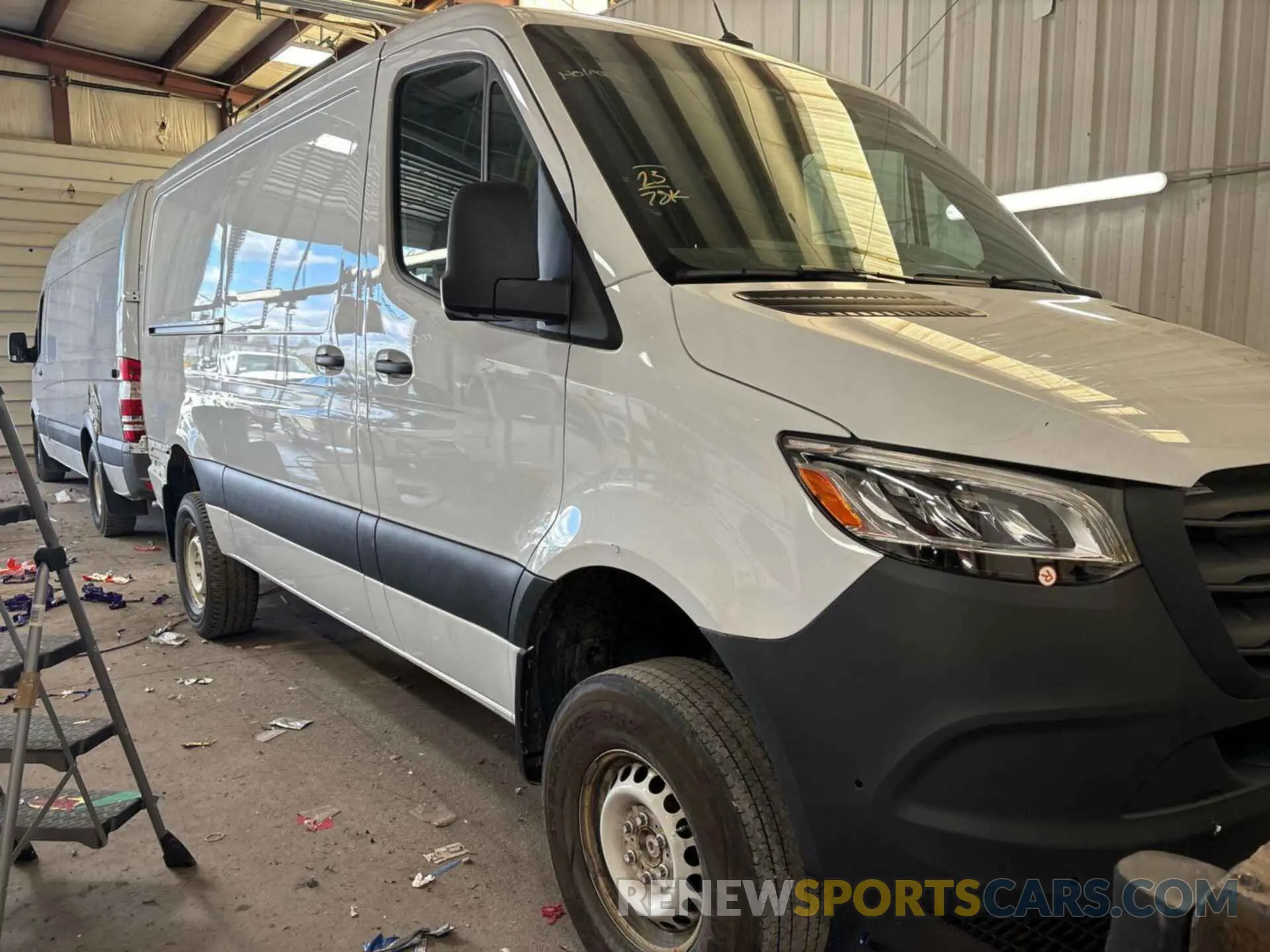 19 Photograph of a damaged car W1Y4NBVYXPT143166 MERCEDES-BENZ SPRINTER 2023