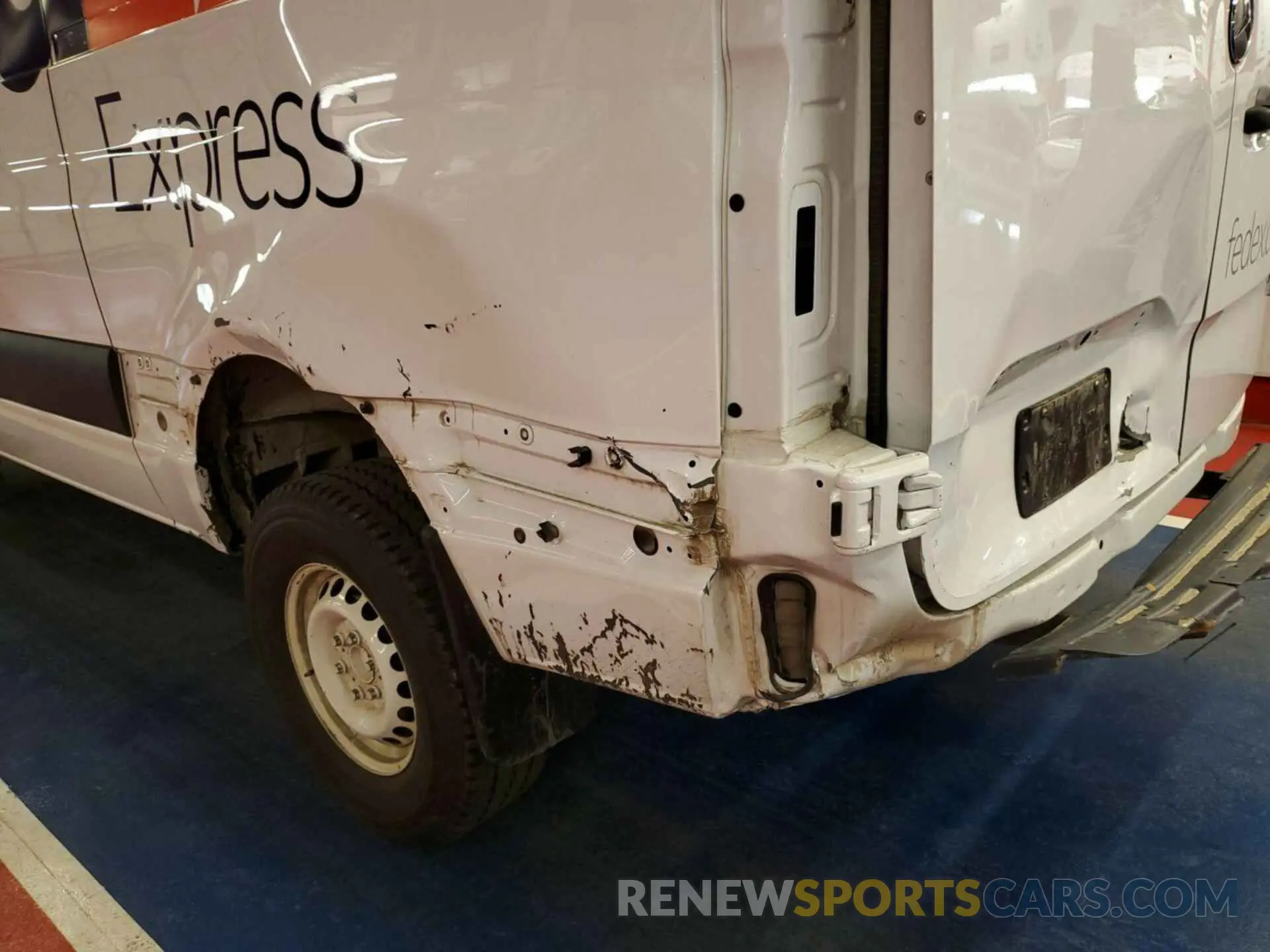 21 Photograph of a damaged car W1Y4NBVYXPT143166 MERCEDES-BENZ SPRINTER 2023