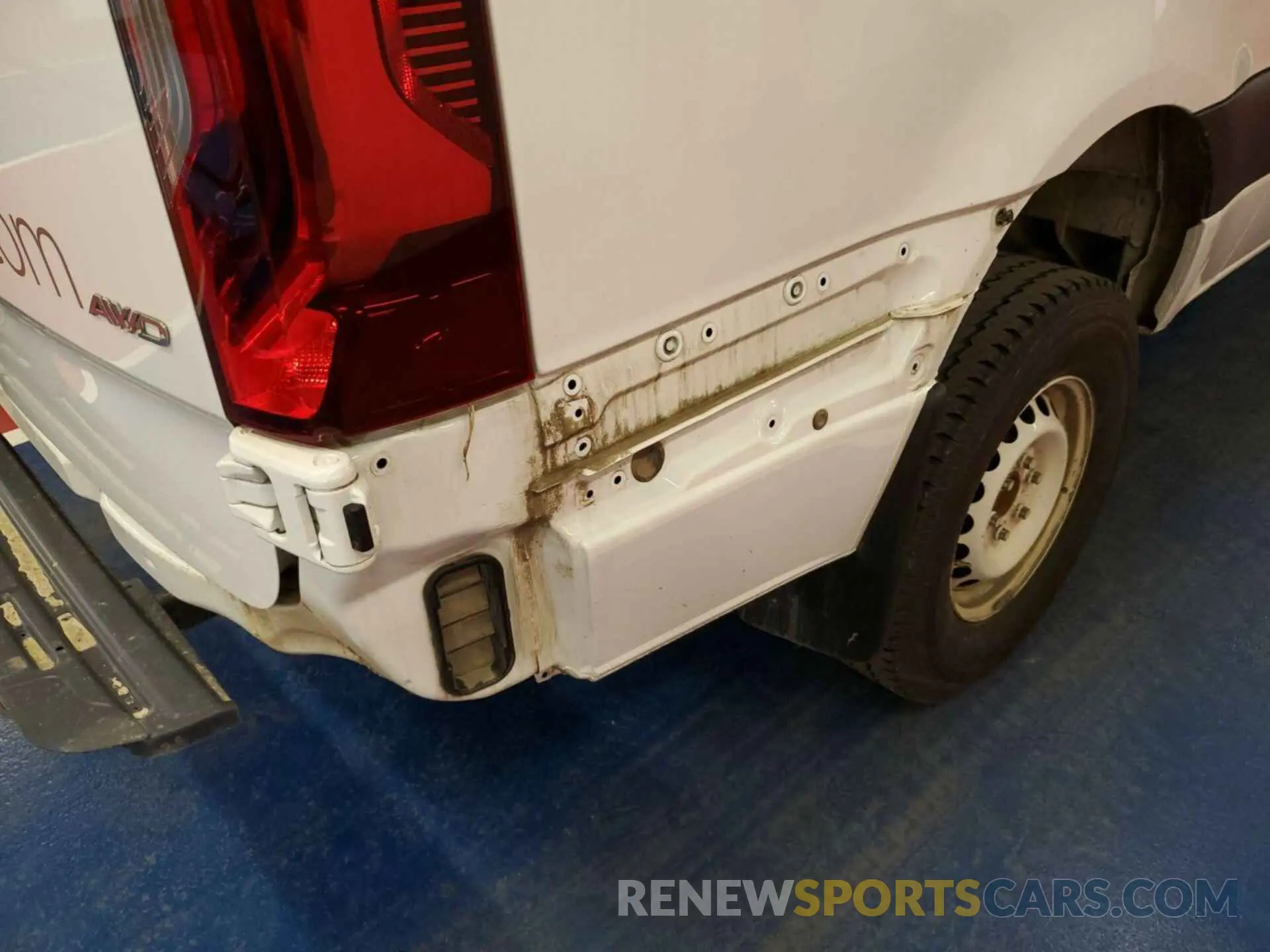 9 Photograph of a damaged car W1Y4NBVYXPT143166 MERCEDES-BENZ SPRINTER 2023