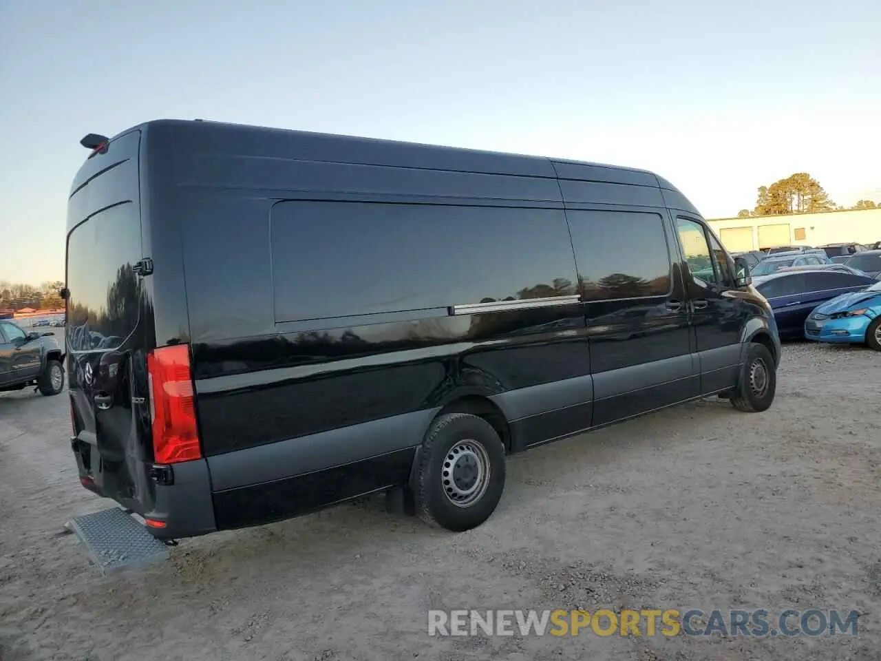 3 Photograph of a damaged car W1Y4NDHY0RT163047 MERCEDES-BENZ SPRINTER 2024