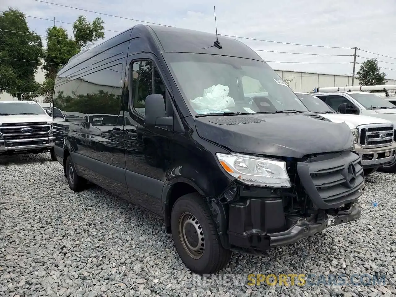 4 Photograph of a damaged car W1Z4KGHY5ST215851 MERCEDES-BENZ SPRINTER 2025