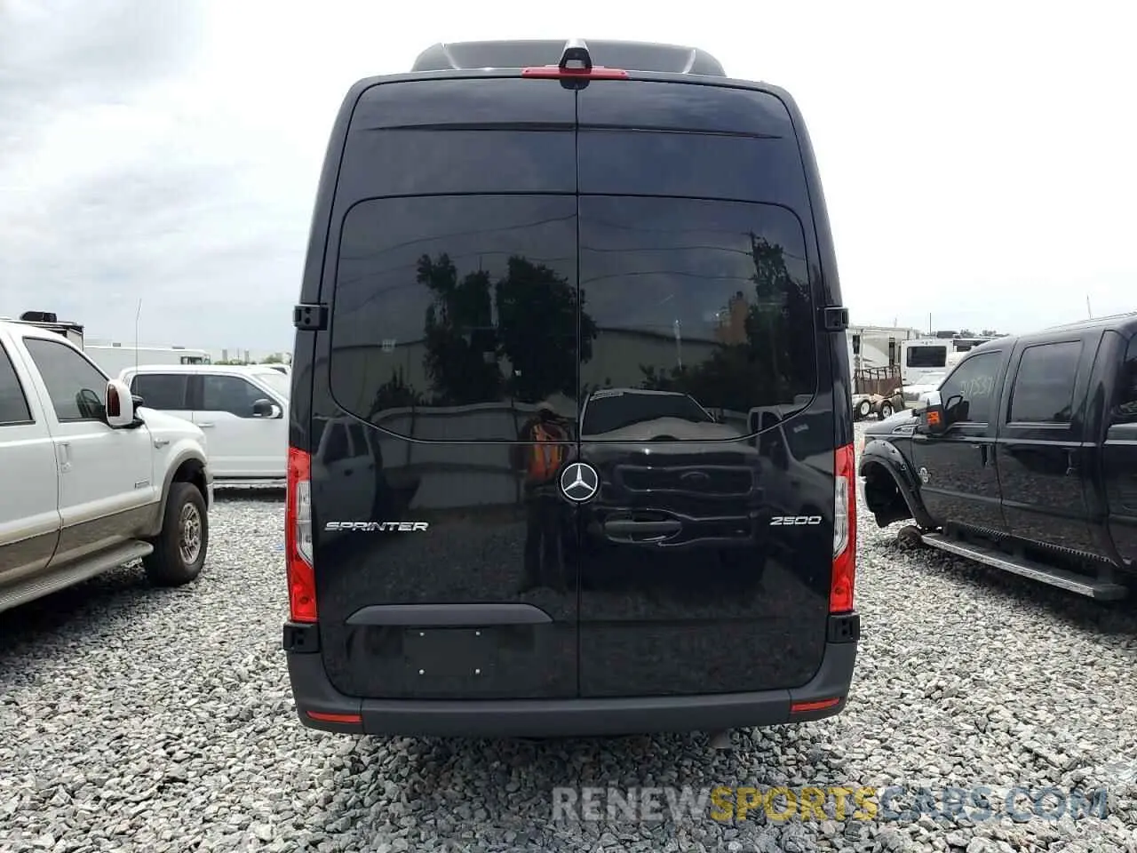 6 Photograph of a damaged car W1Z4KGHY5ST215851 MERCEDES-BENZ SPRINTER 2025